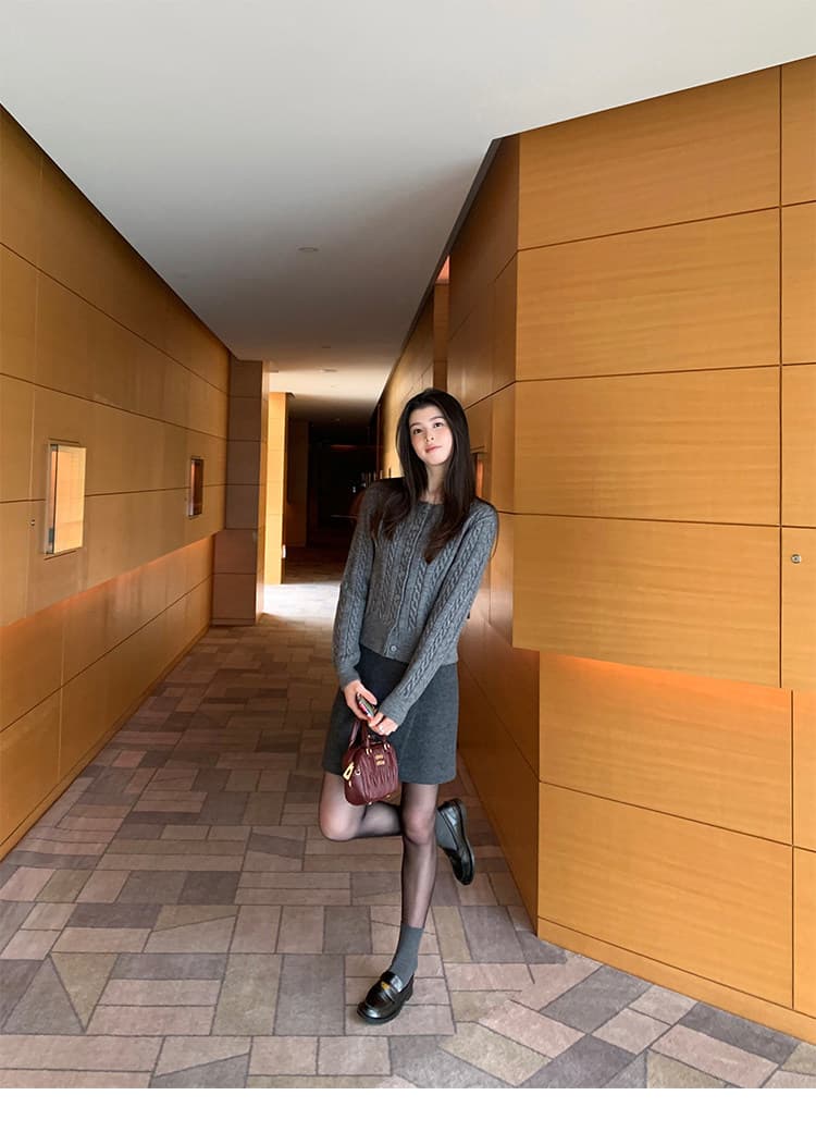 pusumede 调性 꽈배기 세로 줄무늬 스웨터 오픈 가디건 여성 코트 몸매 가꾸기 라운드 넥 긴팔 니트 맨위 상세 이미지 40