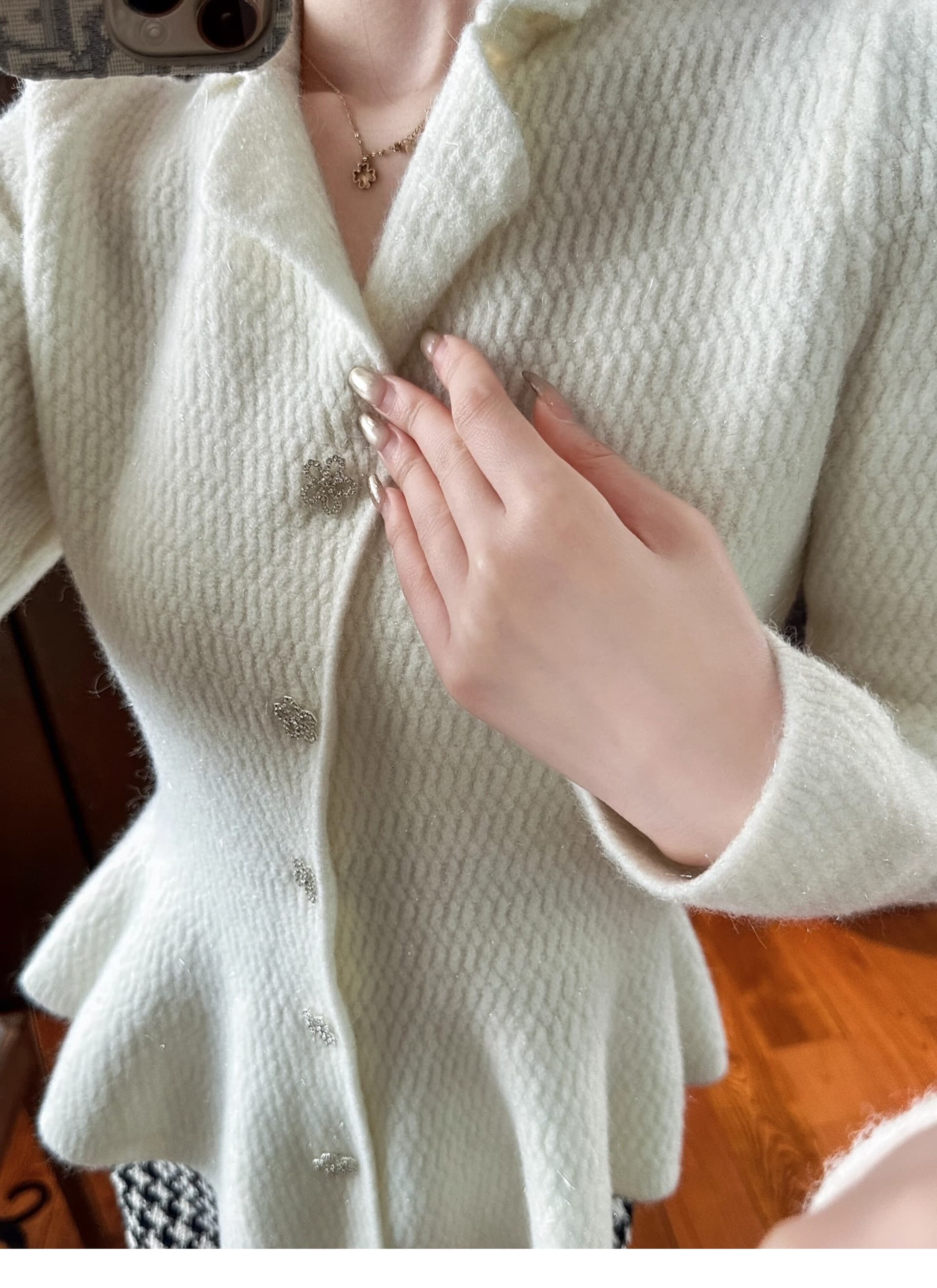wendy 직접 만든 빨간색 스웨터 여자 새로운 한국 스타일 몸매 가꾸기 슬림해 보이는 연꽃 잎 쇼트 스타일 폴로 칼라 니트 스웨터 상세 이미지 10