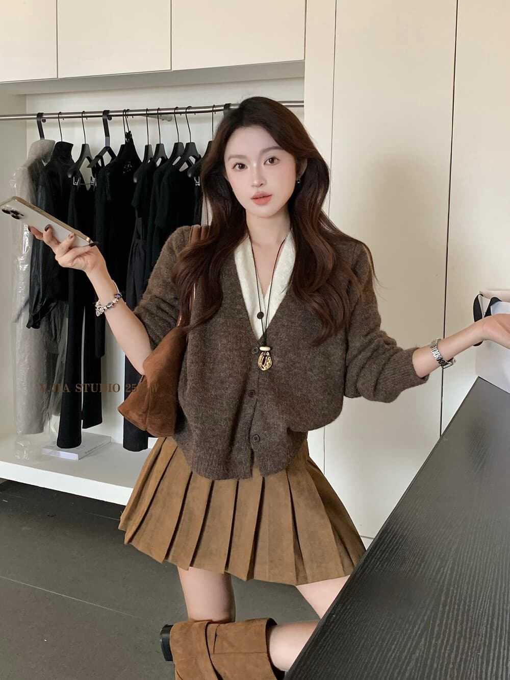 아름다움 라드. 커피 색상 배색 페이크 레이어드 V넥 니트 오픈 가디건 여성 가을 고급 센스 느긋한 스웨터 코트 맨위 상세 이미지 10