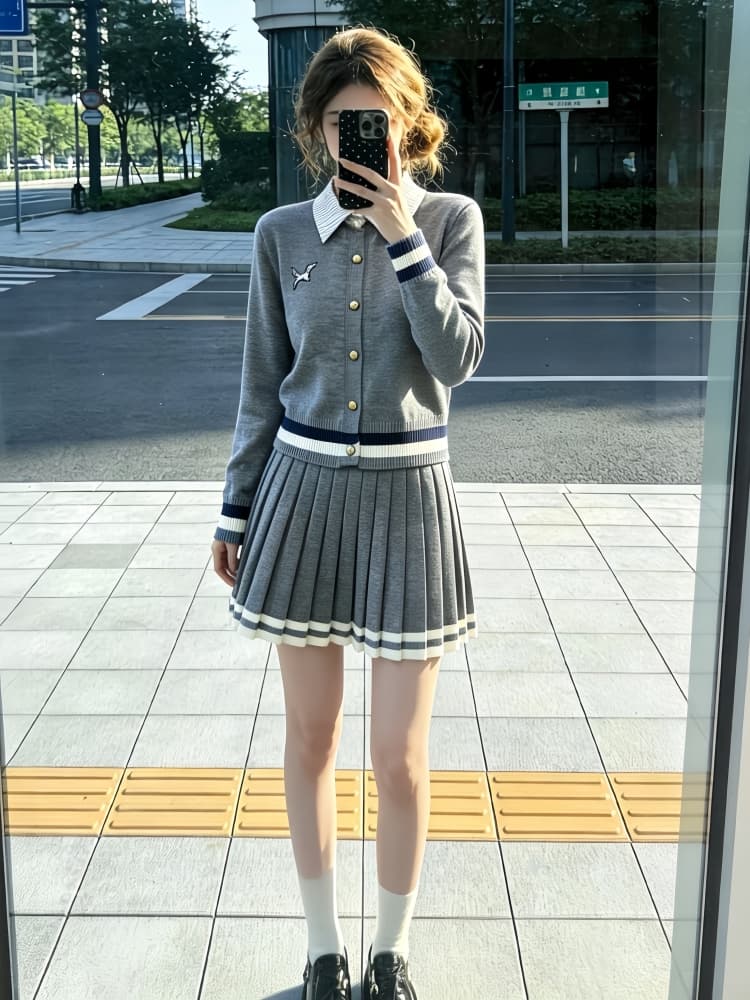 부유 한 가족 천 골드 miu 부서 착용 가져 가라. 가을 겨울 새로운 프랑스식 품격 니트 오픈 가디건 플리츠 미니 스커트 투피스 세트 여성 의류 상세 이미지 5