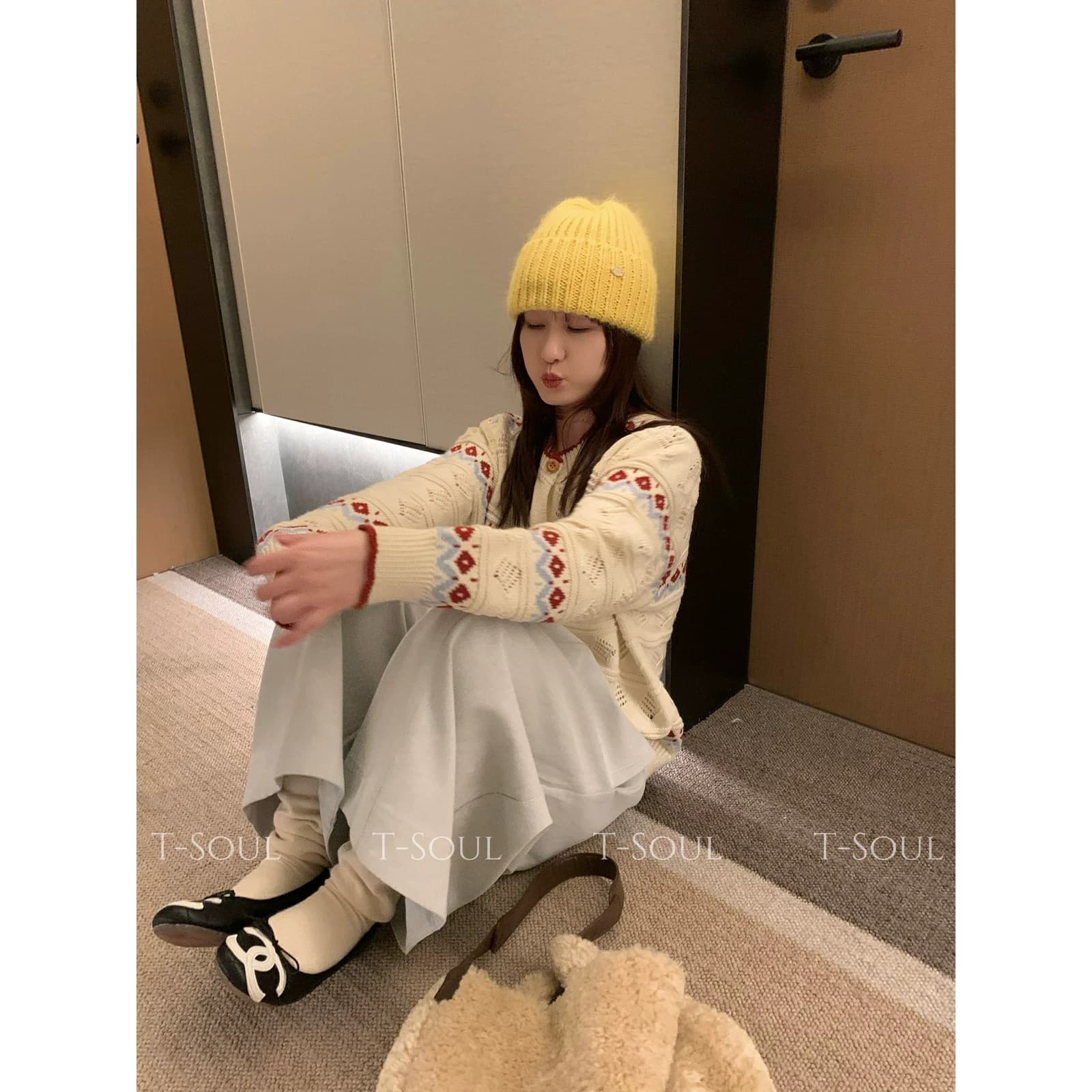 t-soul- 공정한 섬 자카드 라운드 넥 루즈핏 쇼트 스타일 신선함 부드러운 크림 니트 오픈 가디건 2026 새로운 이미지 4