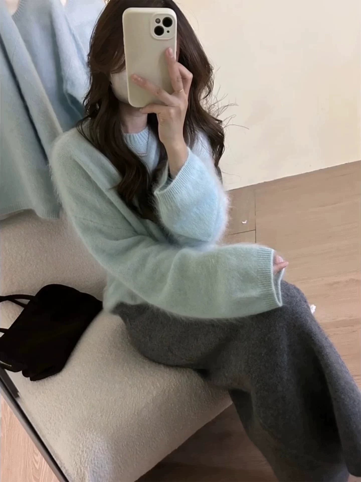 우유 씽 하는 소리 파란색 부드러운 찹쌀 스웨터 라운드 넥 가을 겨울철 루즈핏 느긋한 외출용 풀오버 여성 뜨개질 맨위 이미지 3