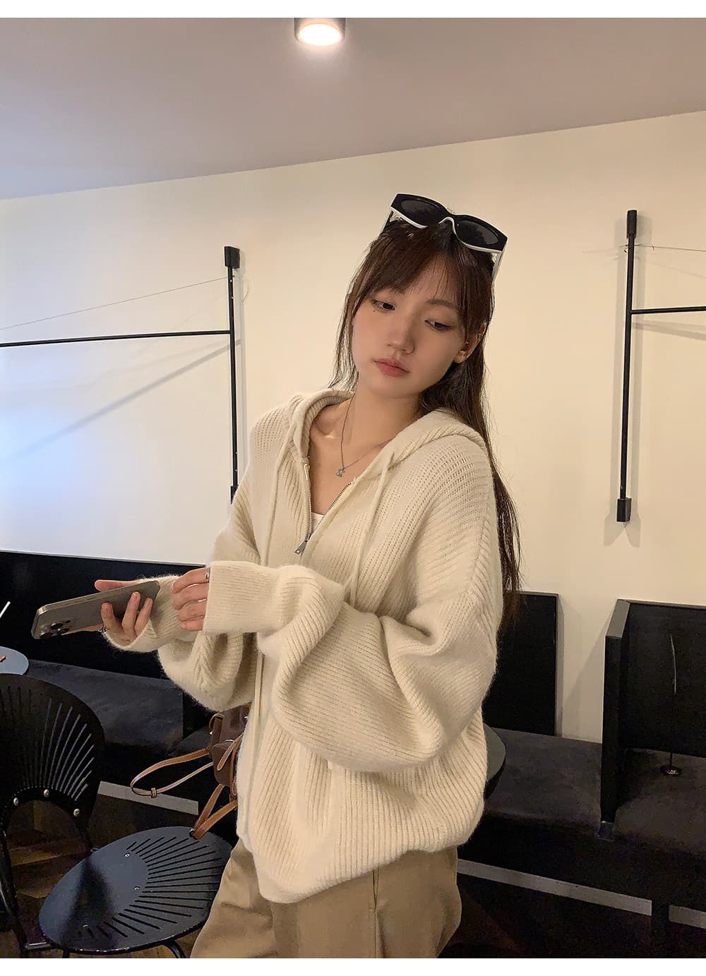 A 하나 부드러운 찹쌀 느긋한 바람 지퍼 스웨터 코트 가을 새로운 루즈핏 회색 후드 니트 오픈 가디건 여성 상세 이미지 30