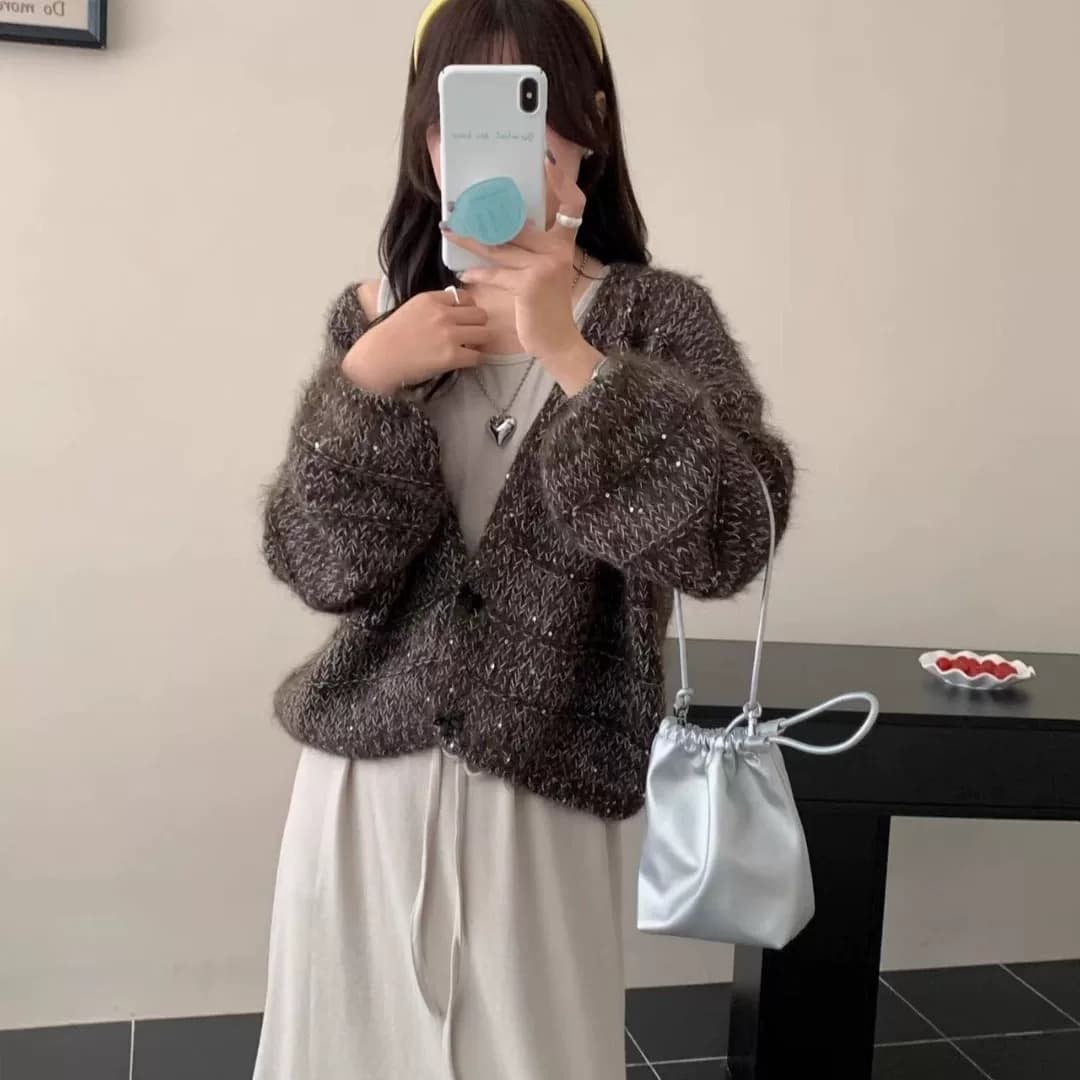 작은 키 느긋한 고급 스팽글 V넥 니트 오픈 가디건 봄 가을 새로운 루즈핏 슬림해 보이는 패션 부드러운 찹쌀 여성 코트 이미지 5