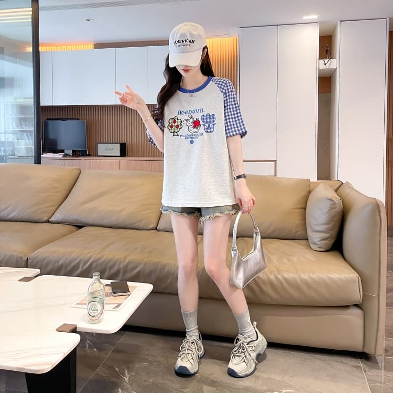 실사 남자 바 면 한국 스타일 라운드 넥 반팔 티셔츠 여성 2026 년 새로운 자수 체크무늬 맨위 여성 상세 이미지 2