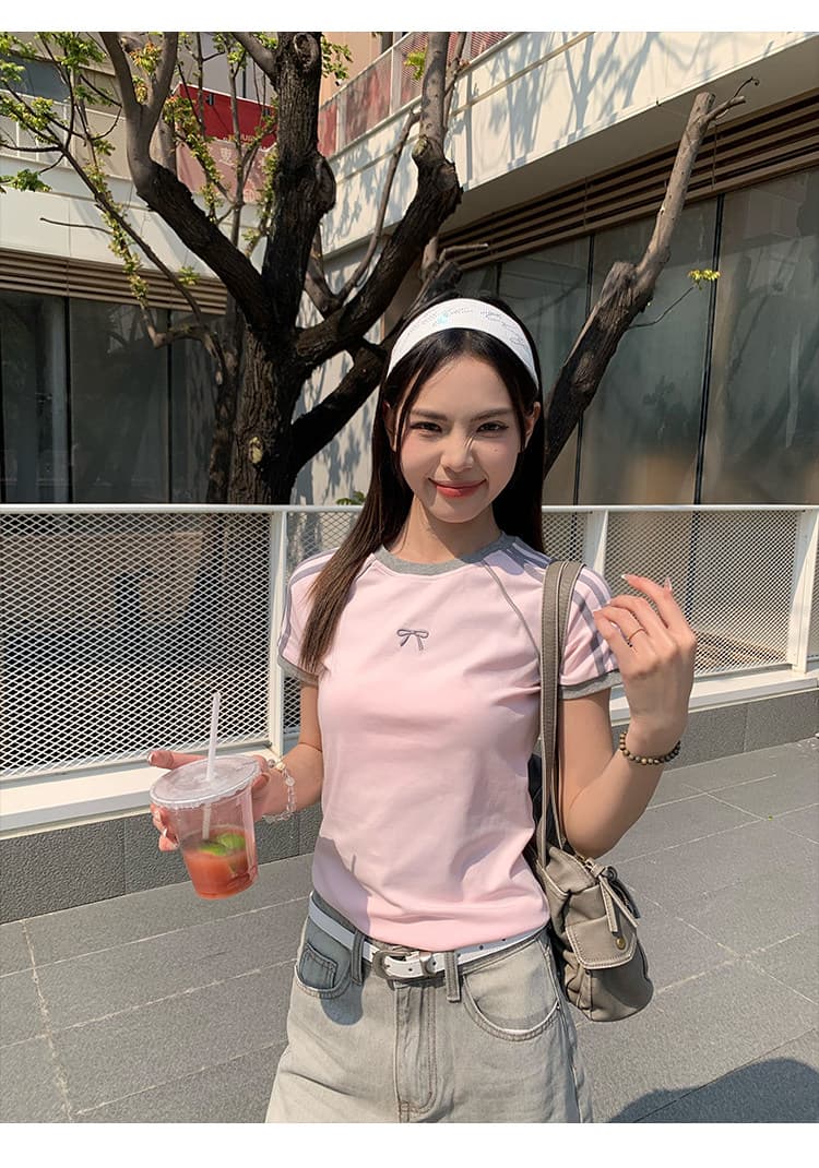 경관 그림 반팔 티셔츠 여성 의류 여름 새로운 한 부서 디자인 센스 나비 매듭 몸매 가꾸기 슬림해 보이는 라운드 넥 맨위 상세 이미지 17