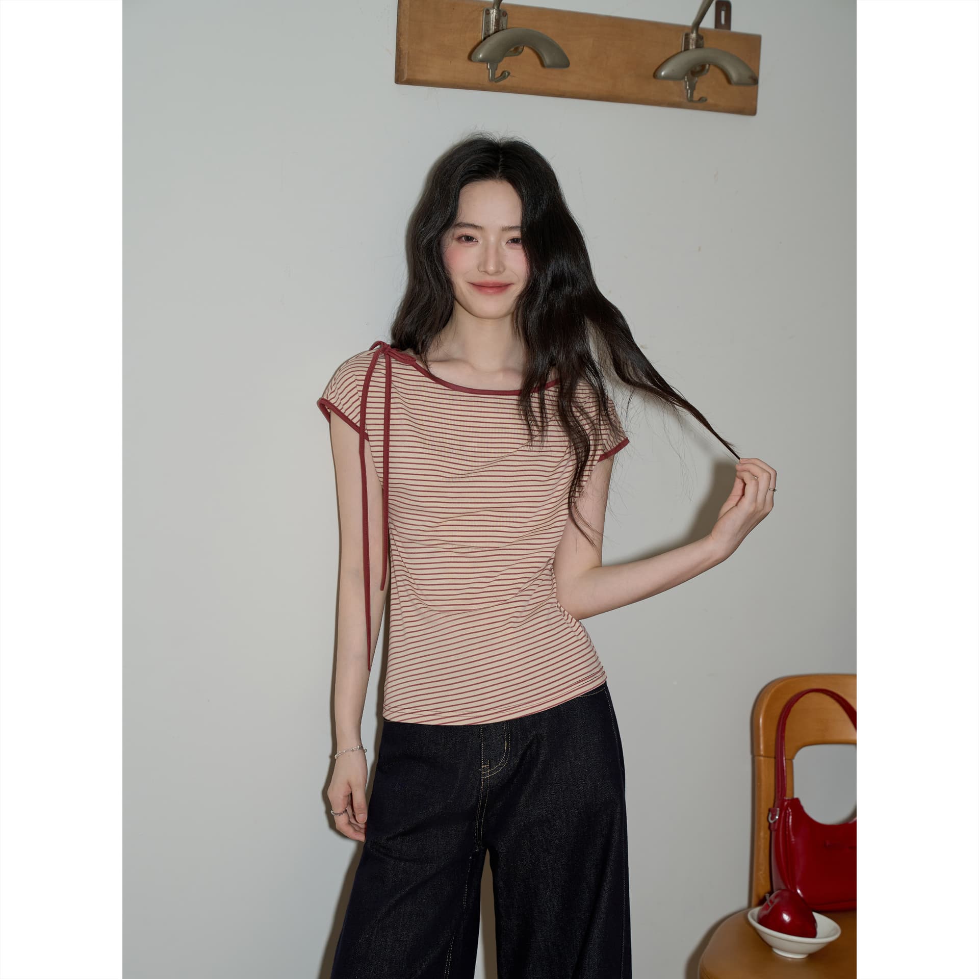 경관 그림 원본 스트라이프 반팔 티셔츠 여성 의류 여름 새로운 한 부서 스트랩 아메리칸 스트라이프 대 라운드 넥 맨위 이미지 2