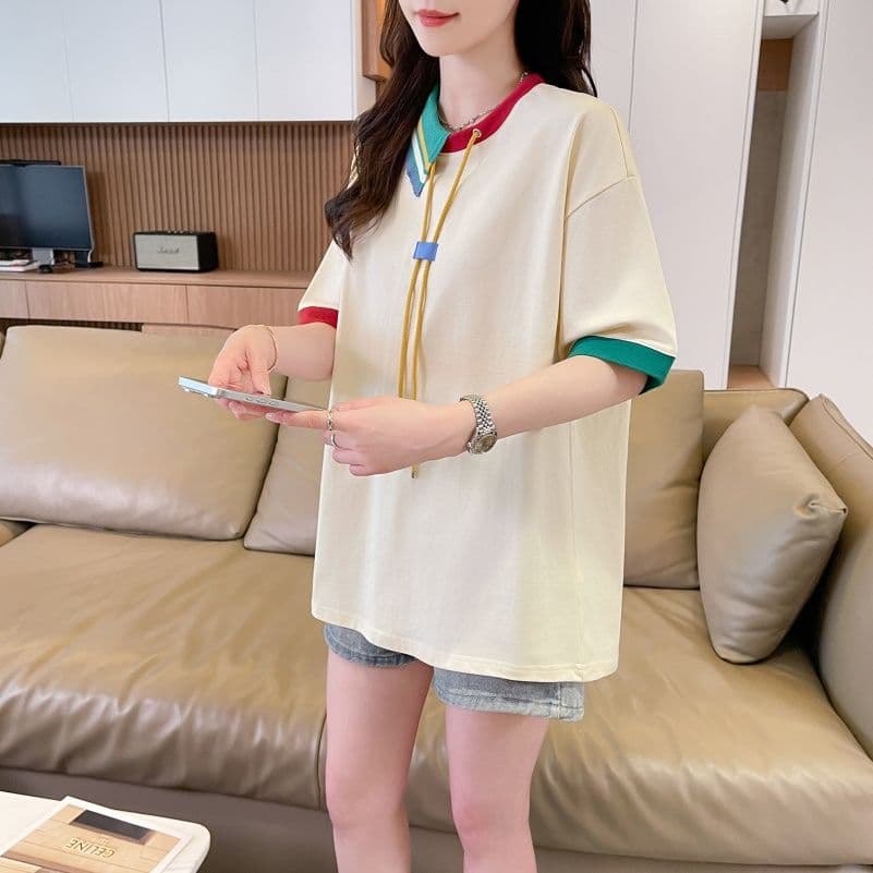 실사 라운드 넥 반팔 티셔츠 여성 새로운 리브 패치워크 디자인 중간 길이 패션 맨위 여성 이미지 4