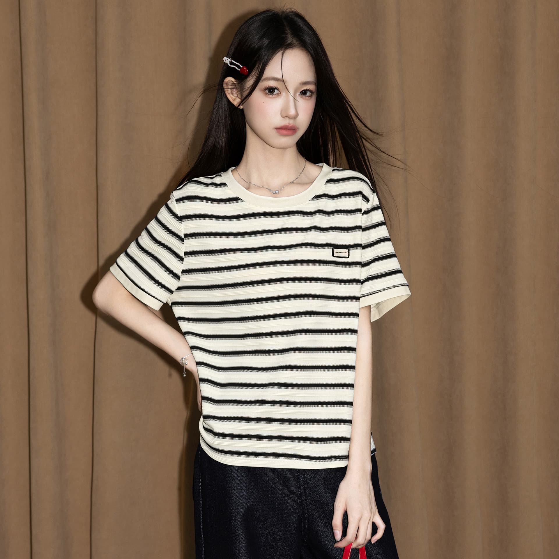 경관 그림 230 크 자카드 스트라이프 반팔 티셔츠 여성 의류 여름 새로운 디자인 센스 아메리칸 스트라이프 라운드 넥 맨위 상세 이미지 6