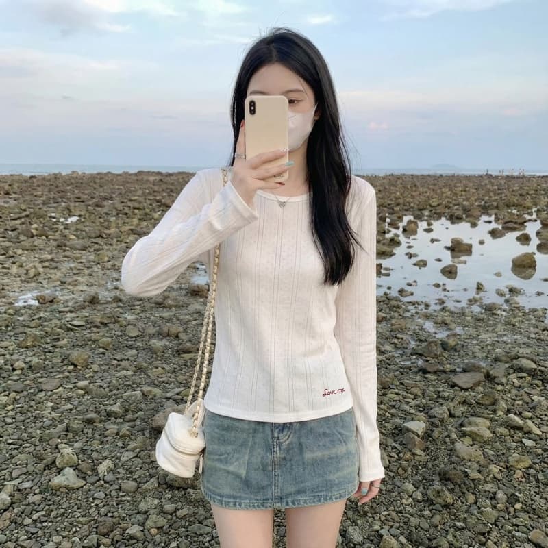 실사 원본 자카드 질감 센스 긍정적 인 어깨 긴팔 티셔츠 맨위 여성 의류 자수 기본 셔츠 봄 가을 겨울 상세 이미지 9