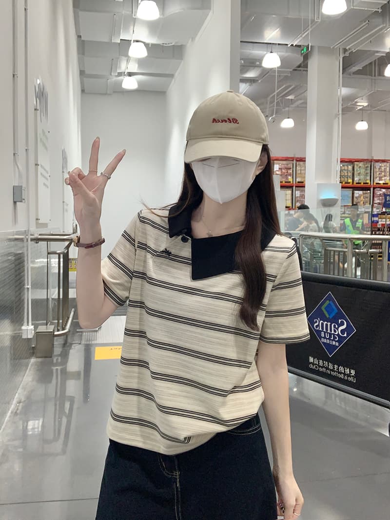 실사 특별 가격 반팔 티셔츠 여성 의류 여름 새로운 트렌디 한 부서 디자인 센스 레트로 스트라이프 불규칙 칼라 맨위 상세 이미지 12
