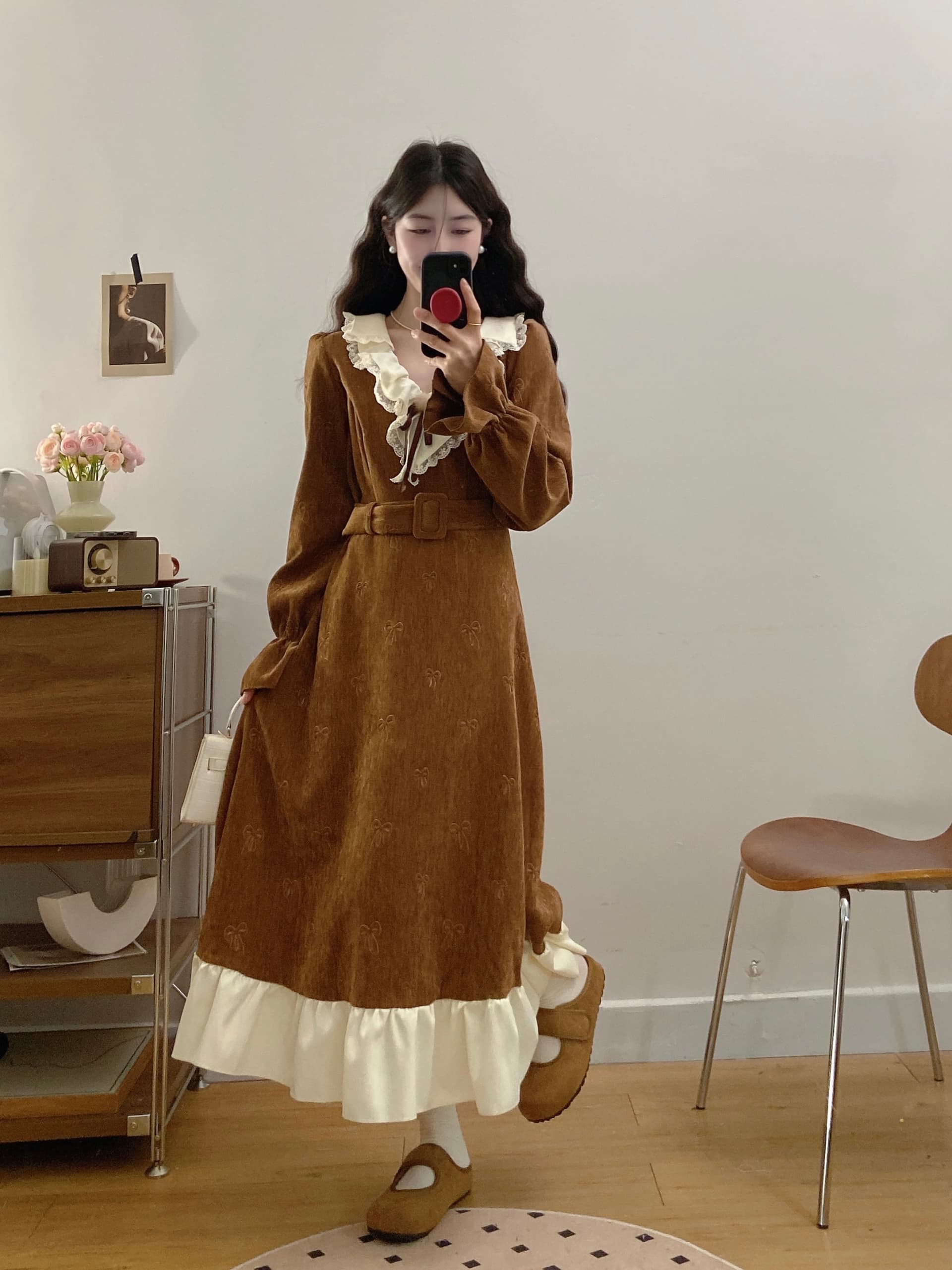 실사 빅 사이즈 여성 의류 2026 봄 새로운 레트로 셰닐 디자인 센스 V넥 패션 슬림해 보이는 드레스 상세 이미지 6