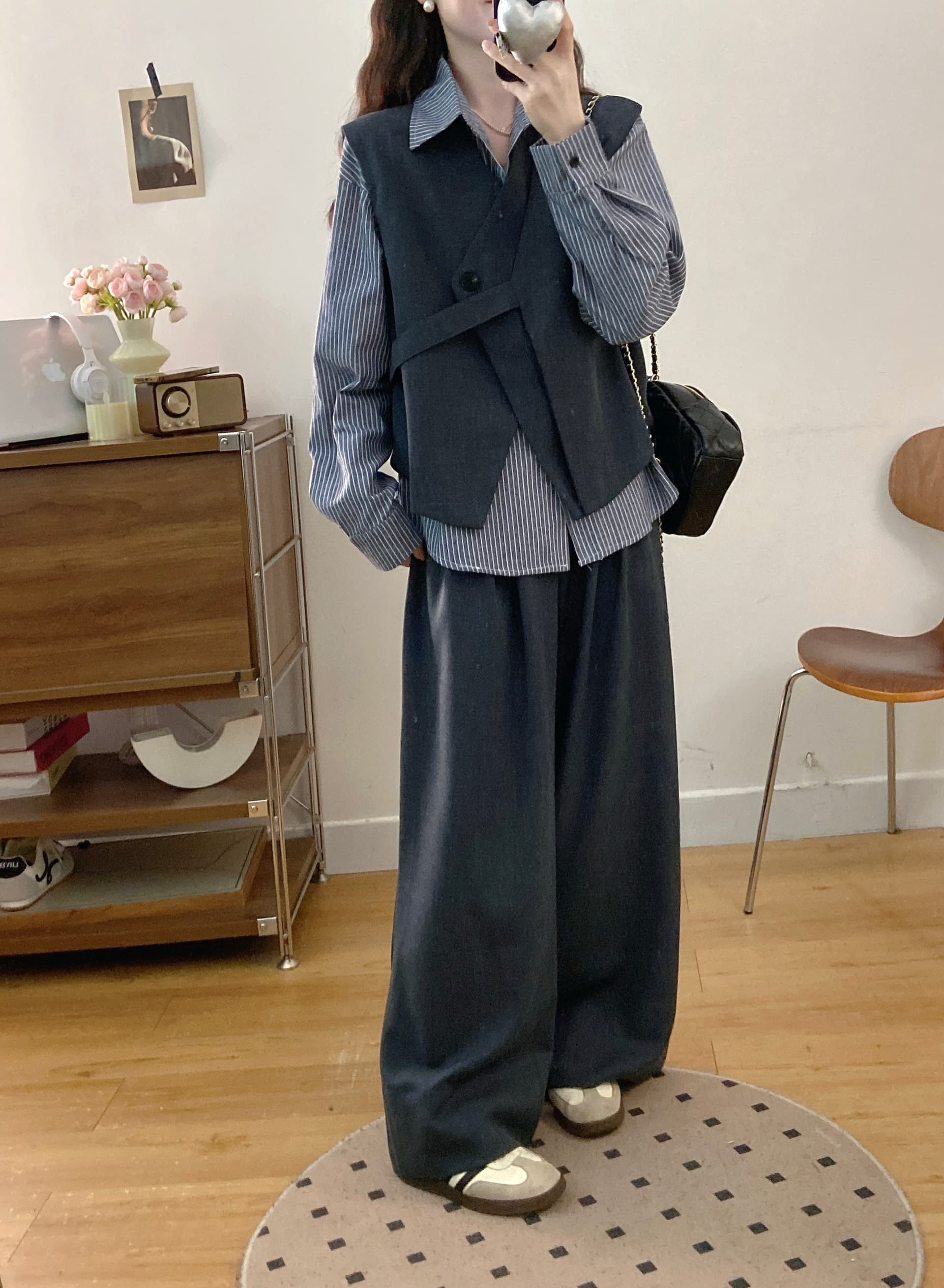 실사 빅 사이즈 여성 의류 가을 새로운 한 부서 디자인 센스 불규칙 베스트 스트라이프 셔츠 와이드 레그 팬츠 3종 세트 상세 이미지 15