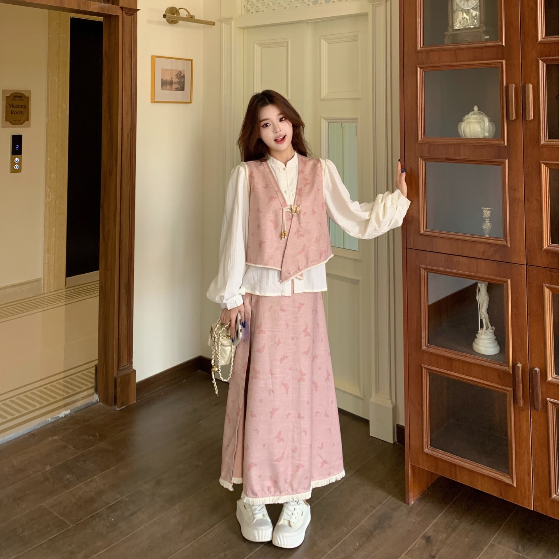 실사 빅 사이즈 여성 의류 2026 가을 새로운 새로운 중식 나비 프린트 베스트 셔츠 반신 스커트 3종 세트 이미지 2