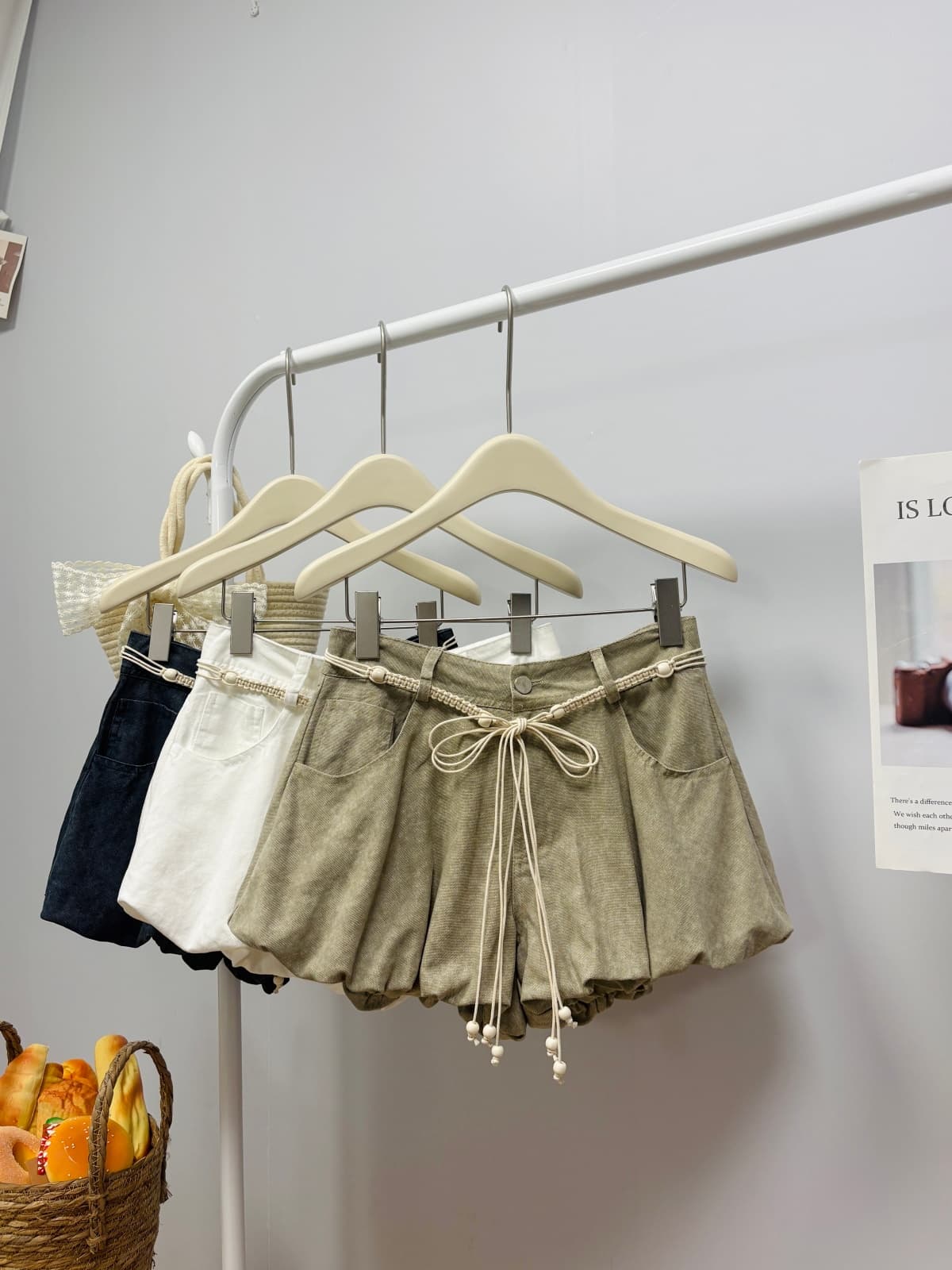 실사 여름 새로운 한국 스타일 다용도 데님 워시 물 면 꽃밭 짧은 여성 다용도 슬림해 보이는 캐주얼 와이드 레그 팬츠 이미지 2