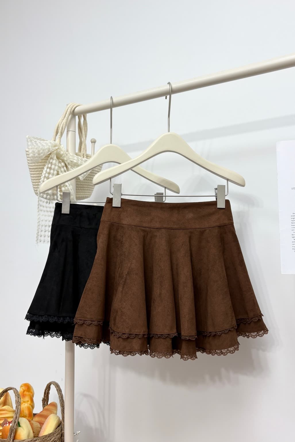 실사 가을 새로운 프랑스식 chic 레이스 레이스 패치워크 반신 스커트 스웨이드 원단 다용도 슬림해 보이는 한 마디 미니 스커트 이미지 7