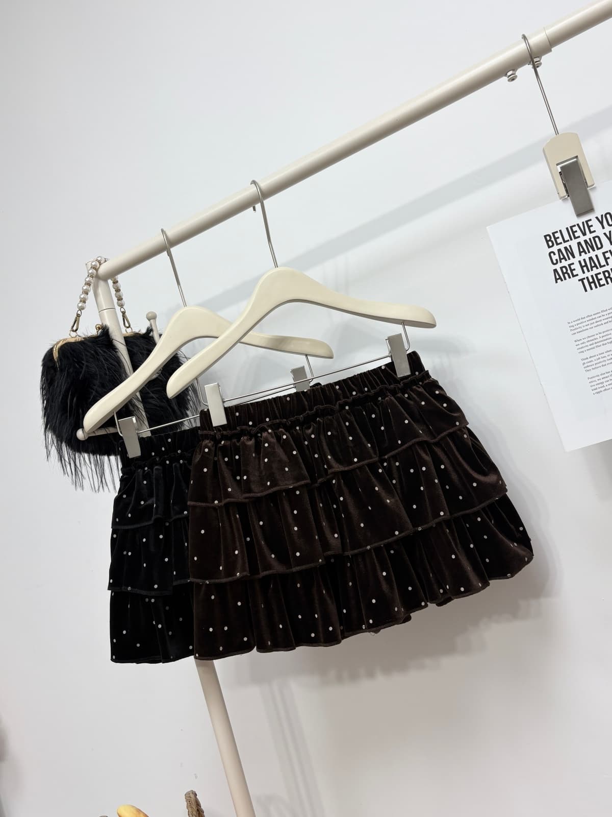 실사 가을 새로운 한 부서 chic 도트 무늬 벨벳 반신 스커트 다용도 슬림해 보이는 한 마디 미니 스커트 연령 감소 케이크 드레스 상세 이미지 2