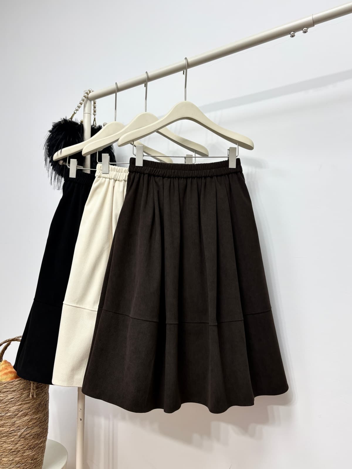 실사 가을 겨울 새로운 한 부서 미니멀리즘 다용도 코듀로이 반신 스커트 한 마디 허리밴드 캐주얼 중간 길이 스커트 우산 치마 이미지 3