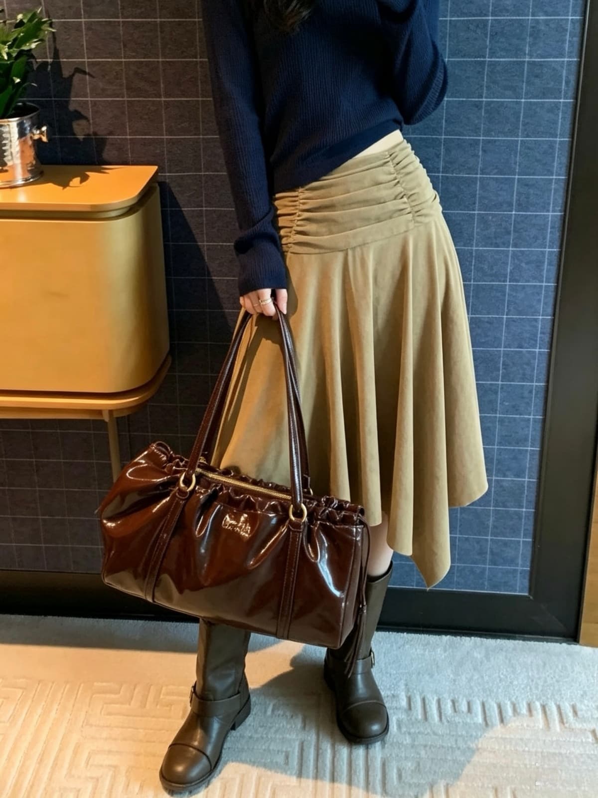 가을 새로운 프랑스식 레트로 불규칙 스웨이드 원단 반신 스커트 다용도 슬림해 보이는 디자인 센스 패션 달콤한 차가운 중간 스커트 상세 이미지 7