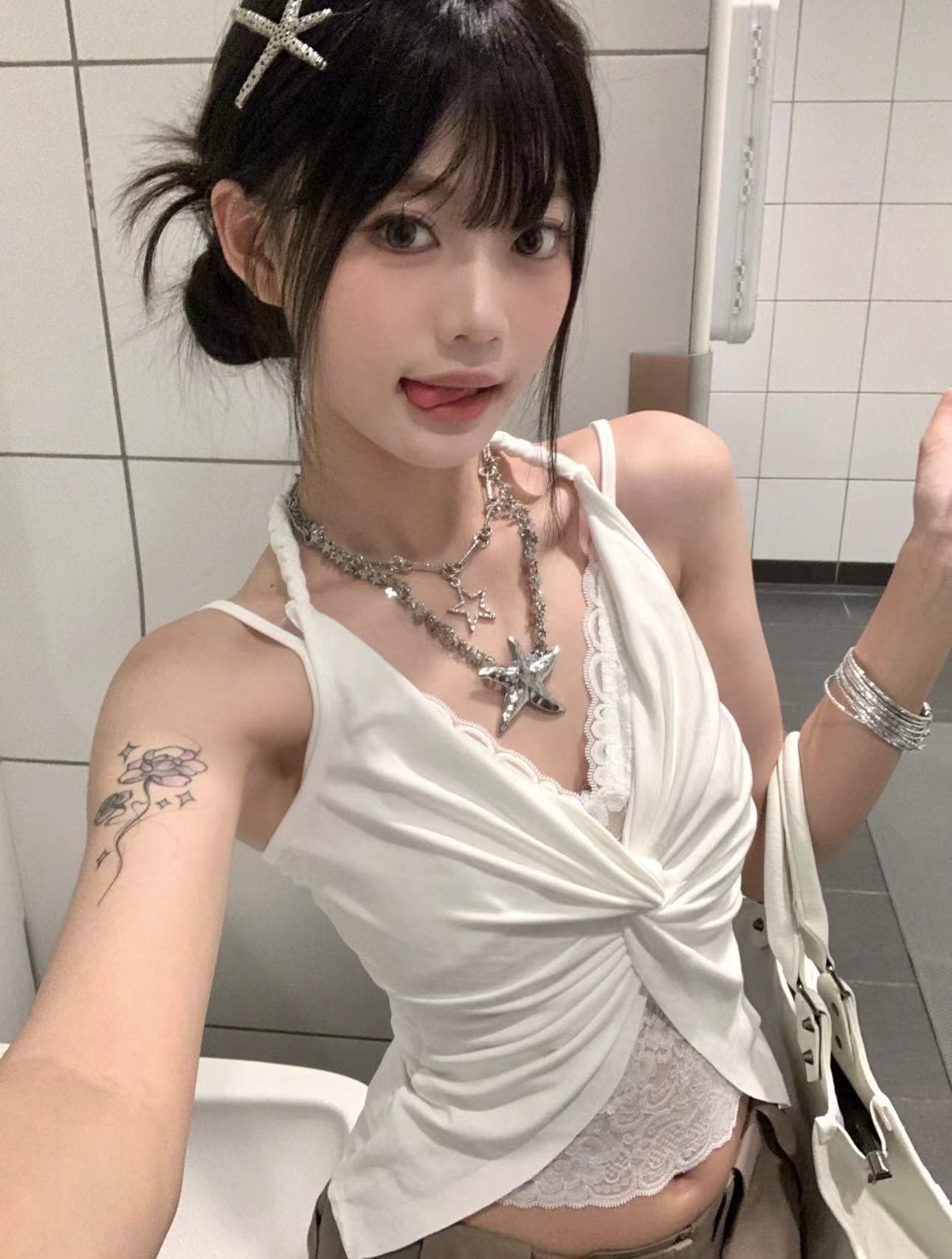 실사 정가 여름 순수한 욕망 섹시함 슬림해 보이는 패치워크 레이스 행침 목 핫걸 V넥 출퇴근 조끼 여성 이미지 2