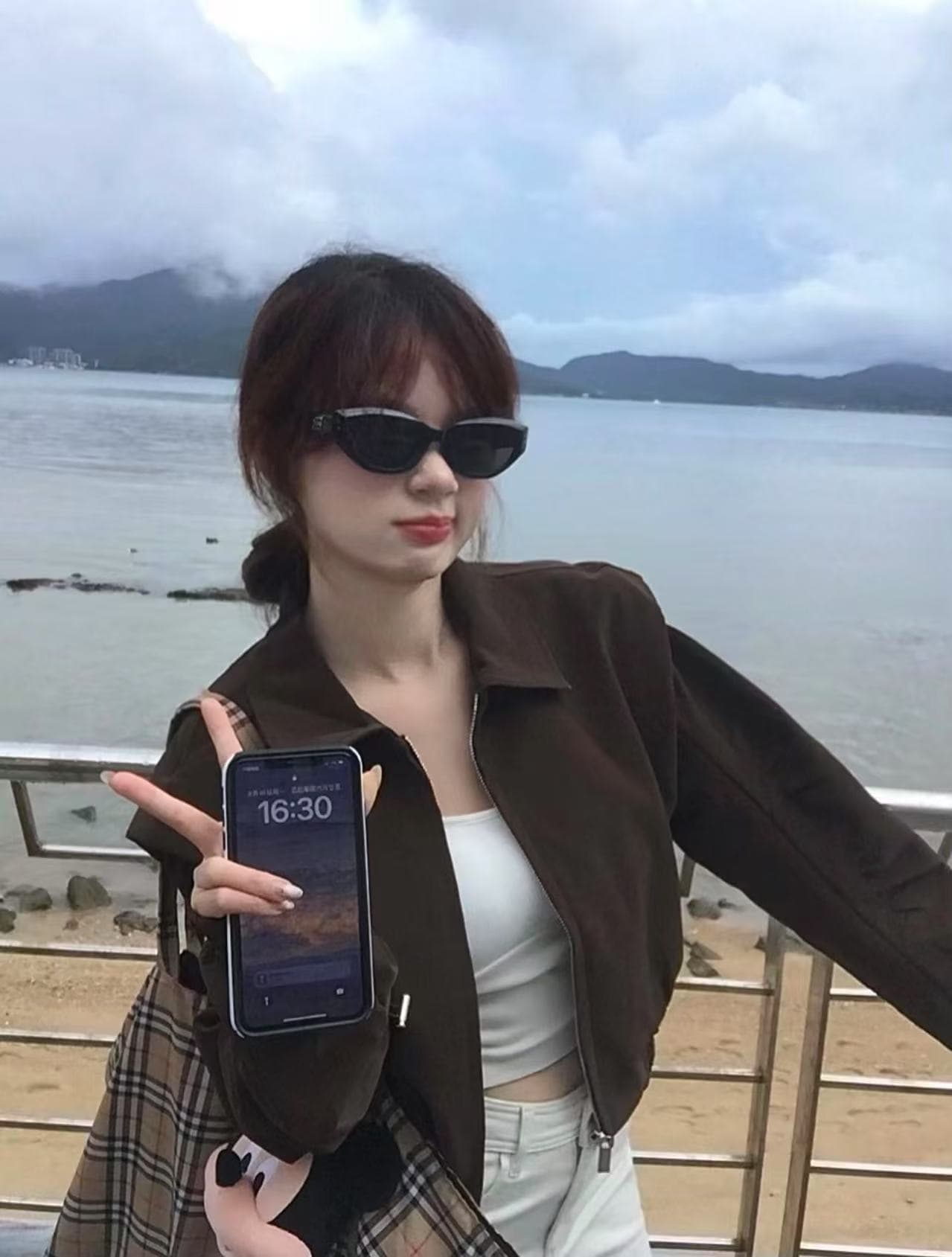 실사 정가 가을 달콤한 차가운 핫걸 아름다움 라드. 바람 어깨 패드 가죽 자켓 디자인 센스 쇼트 스타일 여성 코트 상세 이미지 8