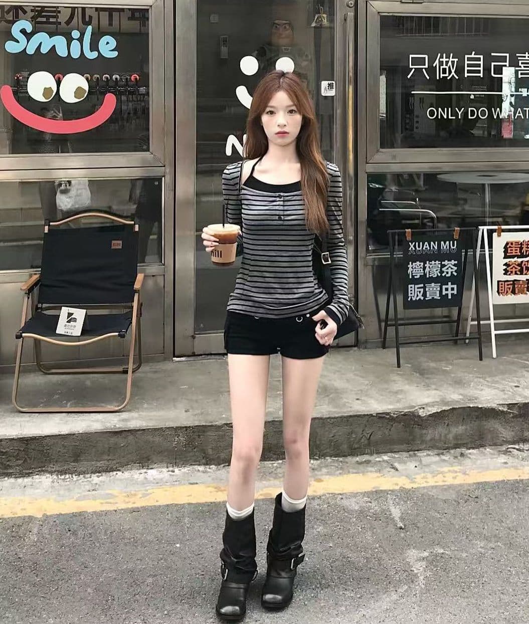 실사 정가 한 부서 페이크 레이어드 행침 목 스트라이프 만나는 주간 실크 몸매 가꾸기 긴팔 티셔츠 여성 가을