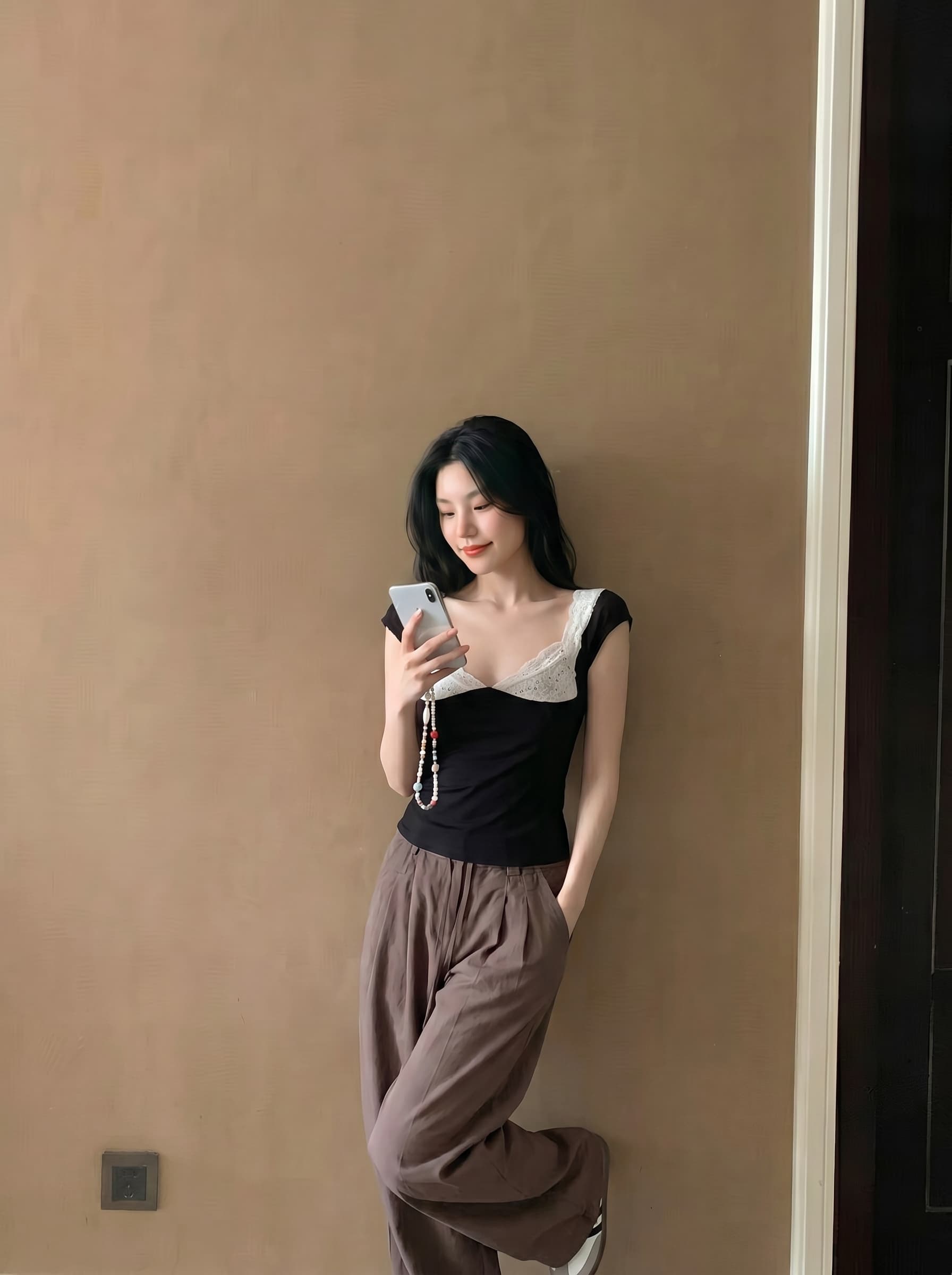 실사 정가 흑인과 백인 경기 레이스 측면 광장 칼라 주간 실크 반팔 티셔츠 여성 여름 몸매 가꾸기 슬림해 보이는 순수한 욕망 맨위 여성 상세 이미지 1