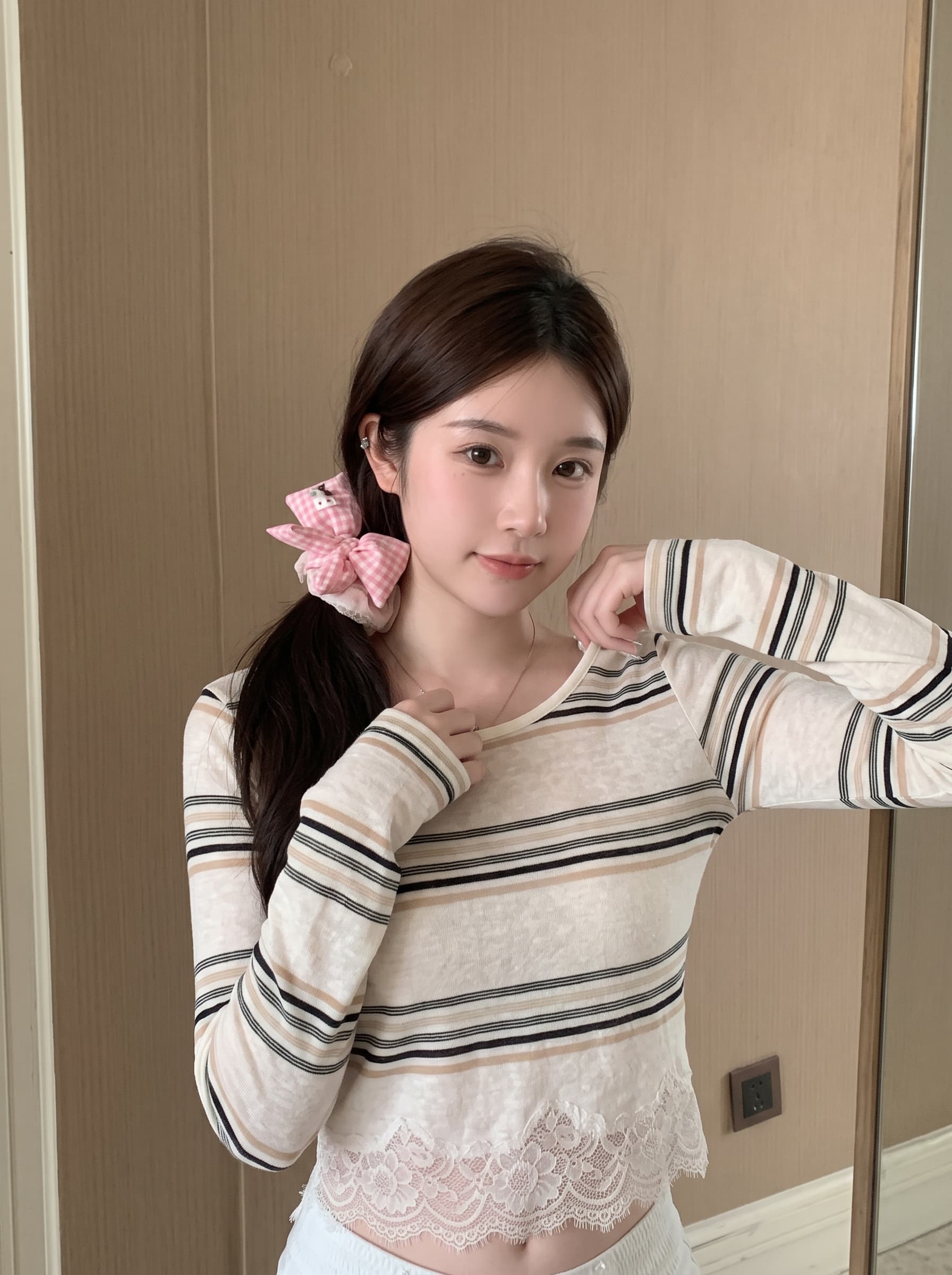 실사 정가 레이스 조각 긴팔 티셔츠 여성 얇은 스타일 자외선 차단 여성