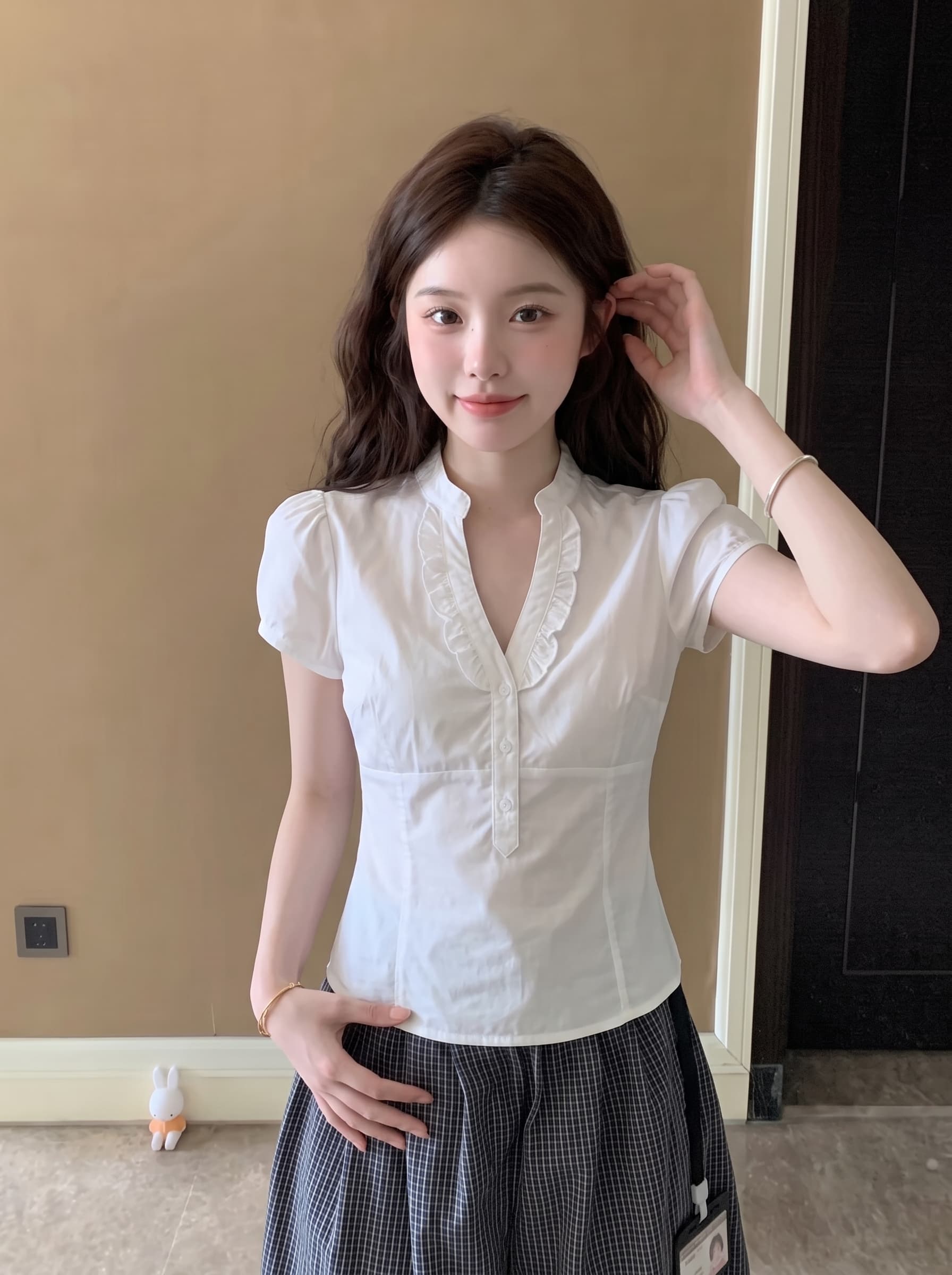 실사 정가 레이스 V넥 단추 슬림해 보이는 허리 수축 셔츠 화이트 반팔 미니멀리즘 맨위 여성 여름 상세 이미지 1