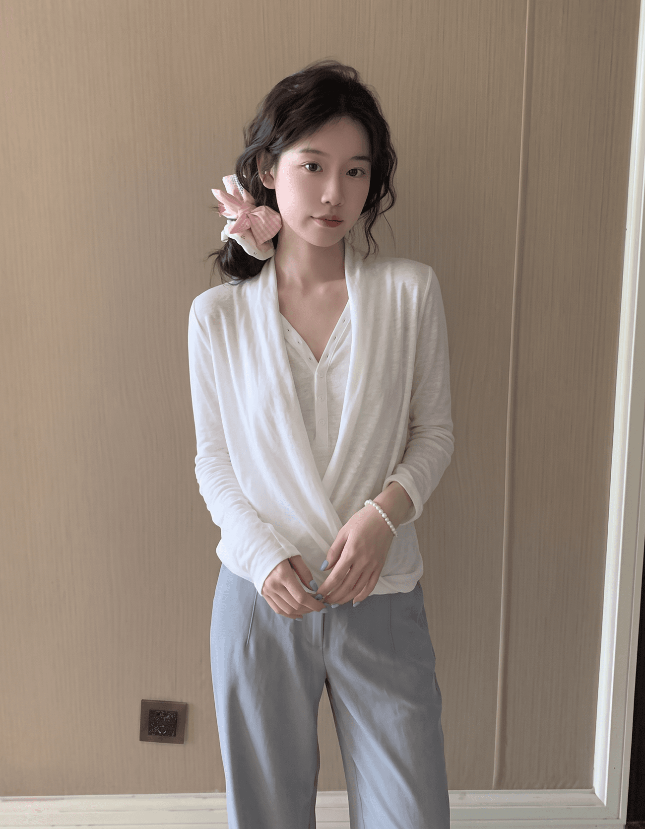 느긋한 종이 사람들 라이 경기 서울 아마 혼방 페이크 레이어드 맨위 여성 도루 흔들다 긴팔 티셔츠 여성 상세 이미지 3