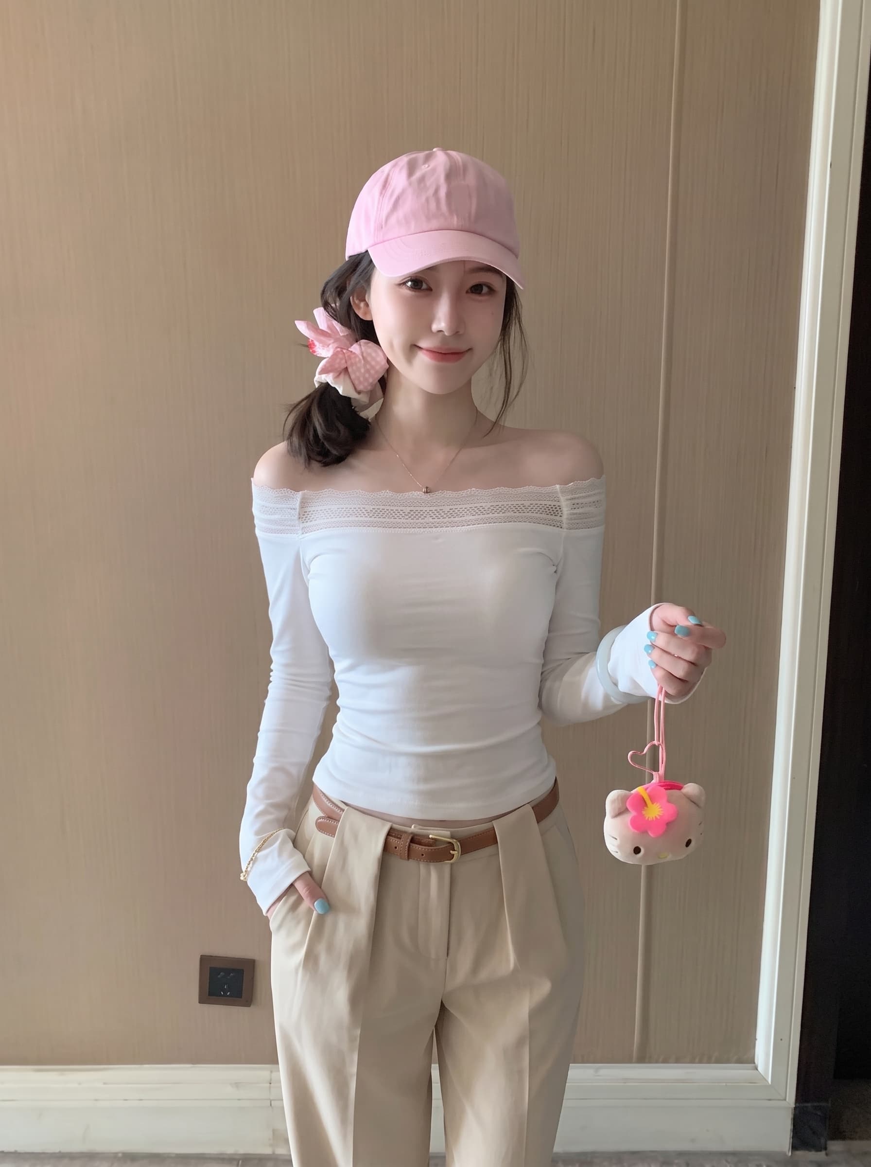 실사 정가 오프숄더 레이스 조각 긴팔 티셔츠 여성 오프숄더 몸매 가꾸기 슬림해 보이는 품격 만나는 맨위 상세 이미지 2