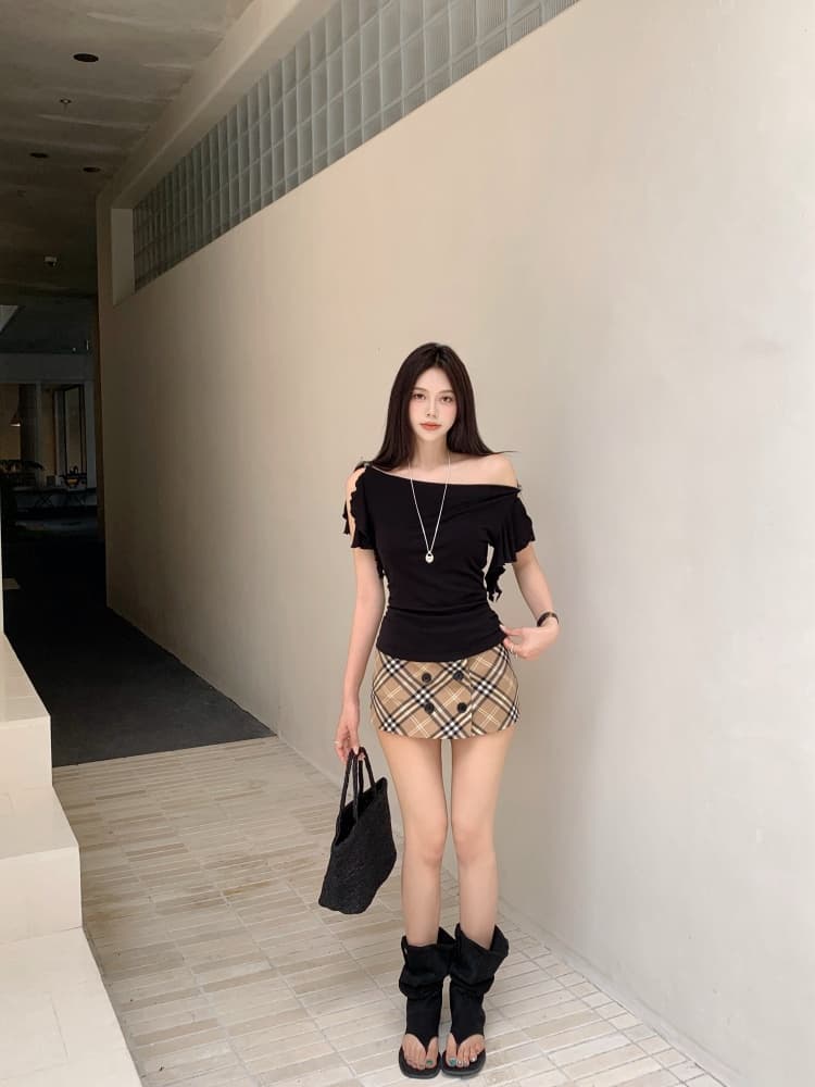 실사 디자인 센스 빨간색 오프숄더 셔츠 맨위 여름 지방 mm 핫걸 허리 수축 슬림해 보이는 프릴 비스듬한 어깨 반팔 t 이미지 4