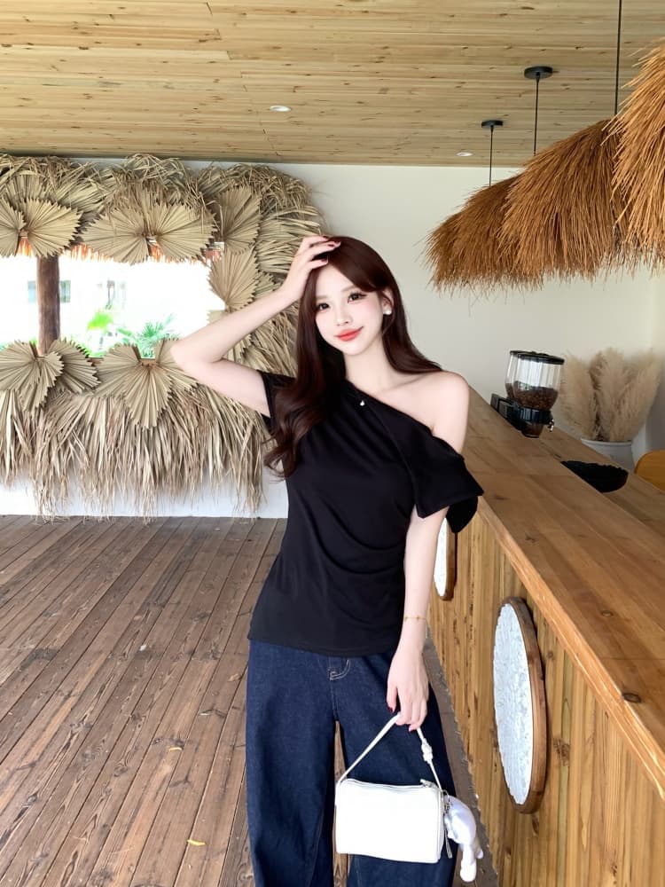 실사 프랑스식 비스듬한 어깨 반팔 측면 트임 불규칙 디자인 맨위 여름 통통한 여동생 몸매 가꾸기 슬림해 보이는 티셔츠 상세 이미지 12