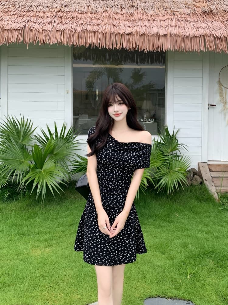 실사 여름 새로운 기타 착용 드레스 지방 mm 오프숄더 미니 스커트 슬림해 보이는 검정색 꽃무늬 치마 상세 이미지 11