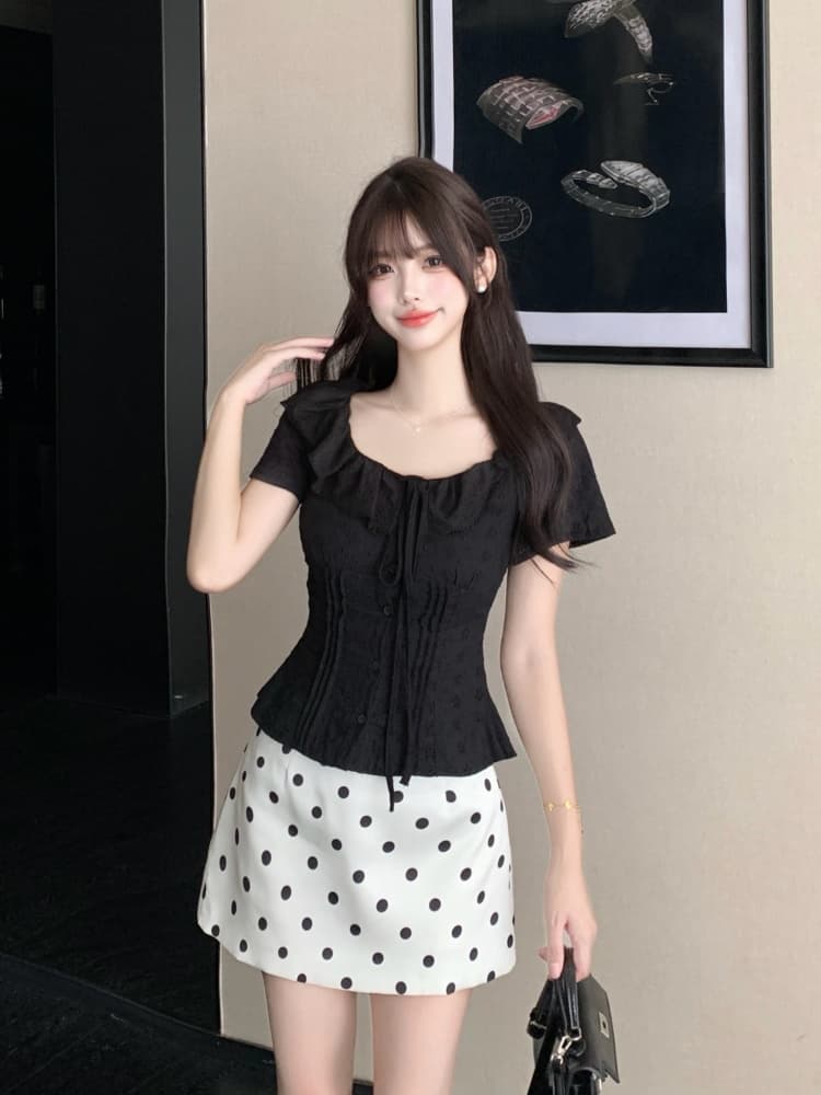 실사 레트로 프릴 셔츠 레이스업 뒤로 명중 가져 가라. 허리 수축 몸매 가꾸기 맨위 지방 mm 도트 무늬 반신 미니 스커트