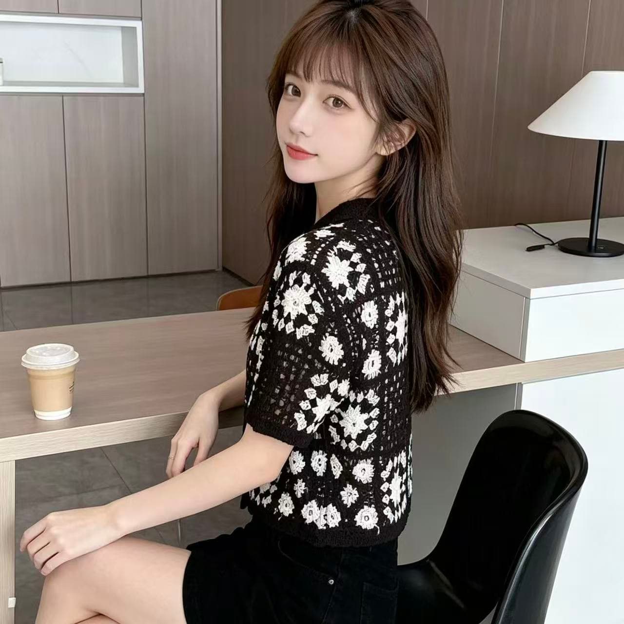 2026 새로운 민족 자수 니트 홀로우 아웃 오픈 가디건 니트 스웨터 무거운 작업 자카드 반팔 POLO 칼라 작은 대중 표지 고기 이미지 3