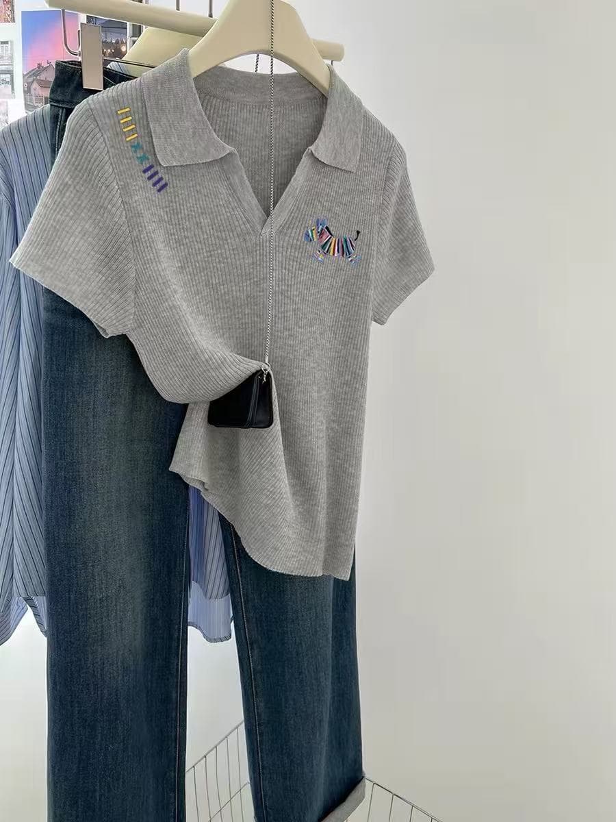 유럽 역 고급 2026 여름 새로운 여성 의류 회색 프린트 니트 티셔츠 고급 센스 착용 잡아라. 의류 유럽 상품 상세 이미지 1