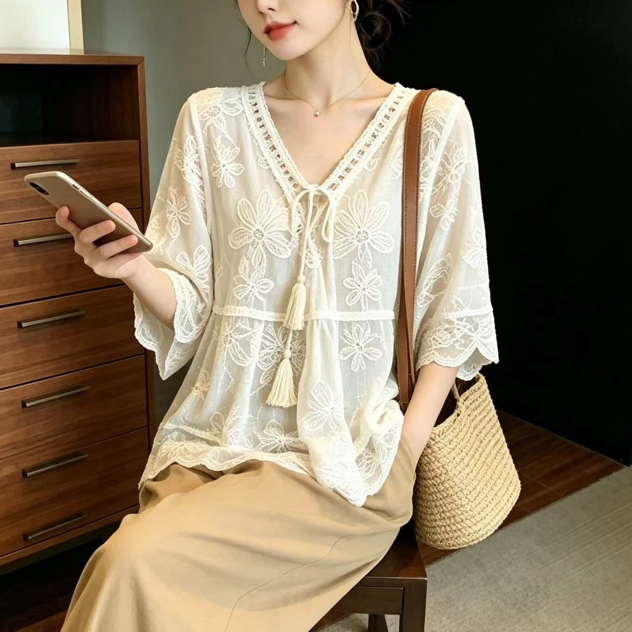 보헤미안 바람 V넥 면 린넨 반팔 여성 셔츠 2026 여름 빅 사이즈 지방 mm 레이스업 레이스 자수 맨위 이미지 5