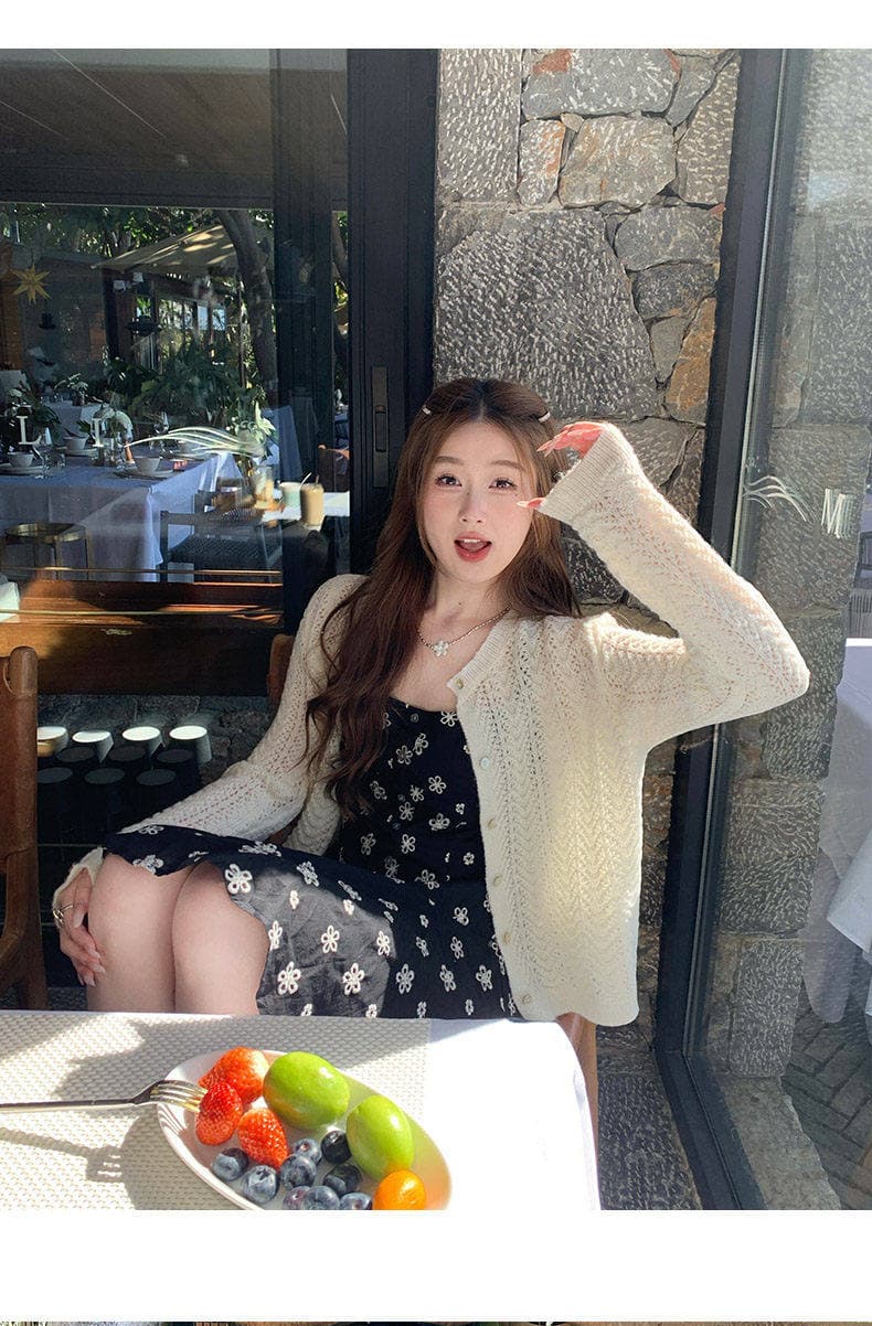 아름다움 부드러운 바람 긴팔 홀로우 아웃 니트 오픈 가디건 여성 2026 이른 가을 새로운 외부 가져 가라. 얇은 스타일 스웨터 코트 맨위 상세 이미지 7