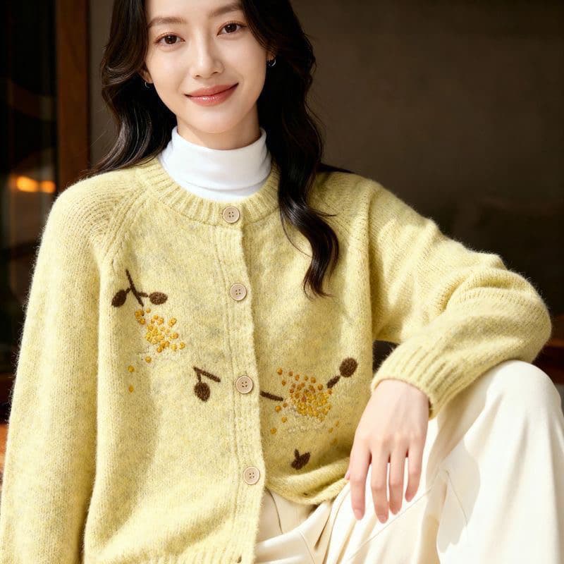 2026 년 가을 한 부서 꽃 자수 패션 작은 대중 다용도 문예 라운드 넥 자수 슬림해 보이는 니트 오픈 가디건 상세 이미지 1