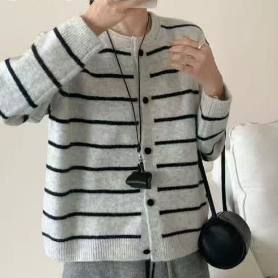 한국 스타일 느긋한 바람 스트라이프 니트 오픈 가디건 여성 가을 겨울 새로운 보온 디자인 센스 숄 칼라 긴팔 스웨터 코트 상세 이미지 2