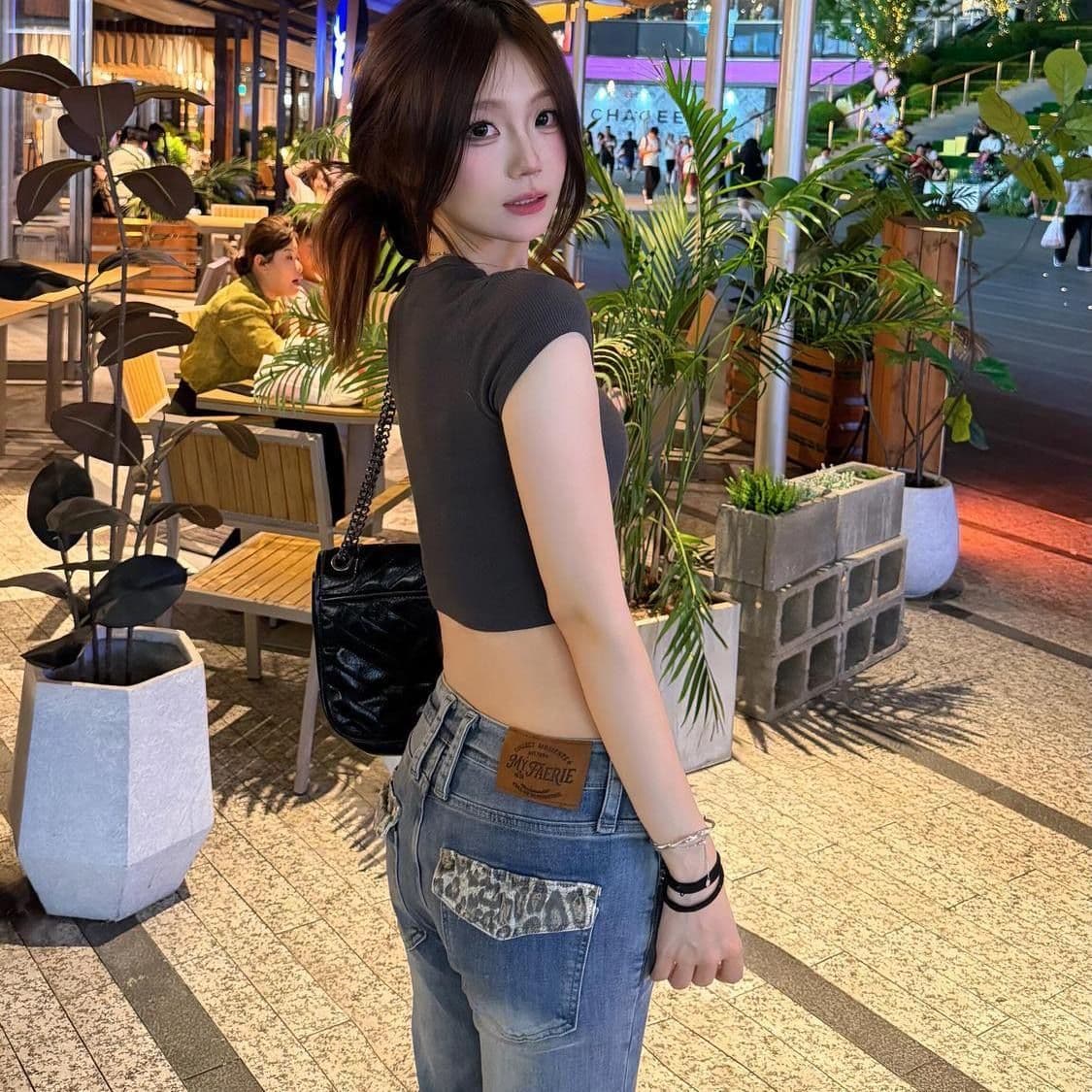아메리칸 레트로 핫걸 청바지 여성 작은 대중 루즈핏 슬림해 보이는 스트레이트 넓은 다리 바닥 청소 바지 상세 이미지 5