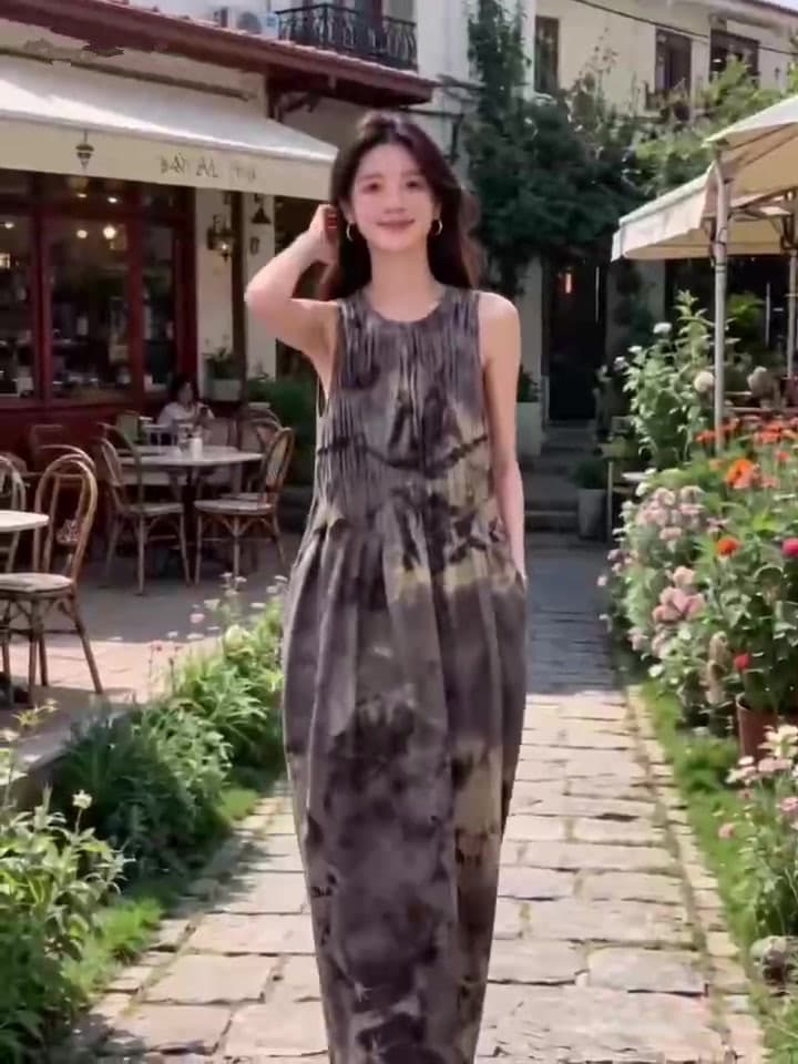 고급 센스 수묵화 홀치기 염색 민소매 조끼 스커트 여성 여름 얇은 스타일 주름 질감 휴가 바람 레트로 슬림해 보이는 롱 스커트 이미지 5