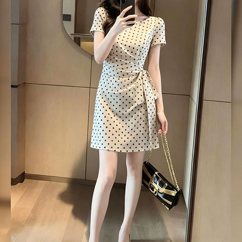 부드러운 바람 도트 무늬 여성 드레스 2026 여름 새로운 디자인 센스 레이스업 주름 품격 허리 수축 슬림해 보이는 A라인 스커트 상세 이미지 3