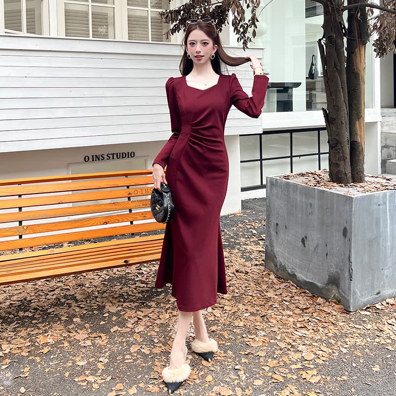 비디오 실사 인터넷 유명인 2026 가을 겨울철 패션 품격 슬림해 보이는 롱 스커트 타이트 스커트 드레스 이미지 2