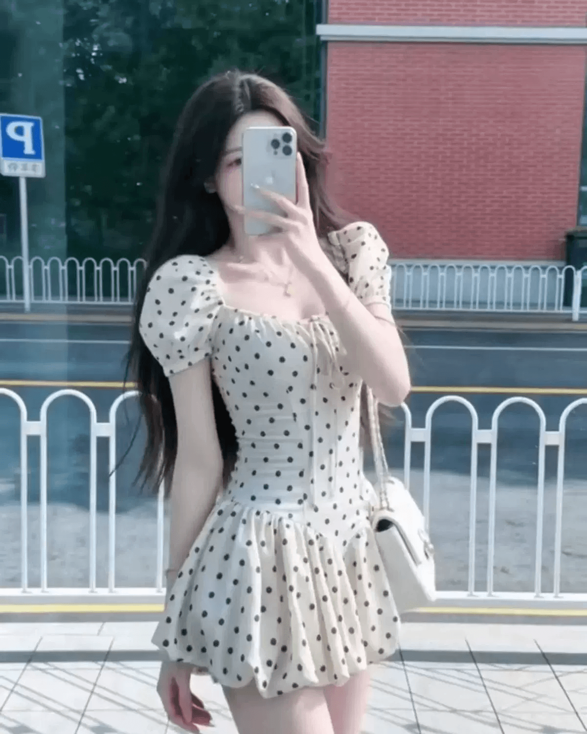 인터넷 유명인 새로운 2026 여름 패션 프린트 미니 스커트 허리 수축 드레스 상세 이미지 2