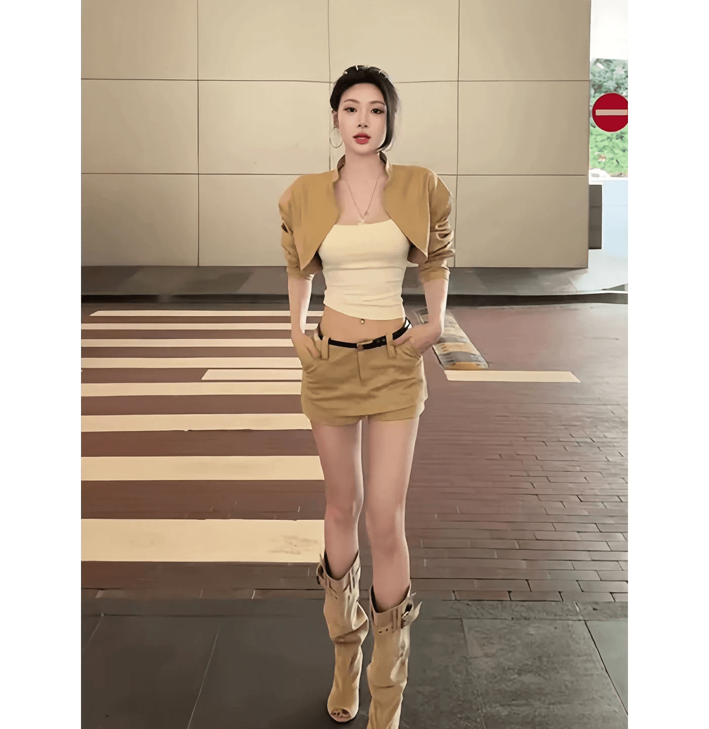 인터넷 유명인 새로운 2026 가을 패션 반바지 맨위 핫걸 반바지 치마 세트 투피스 세트 이미지 3