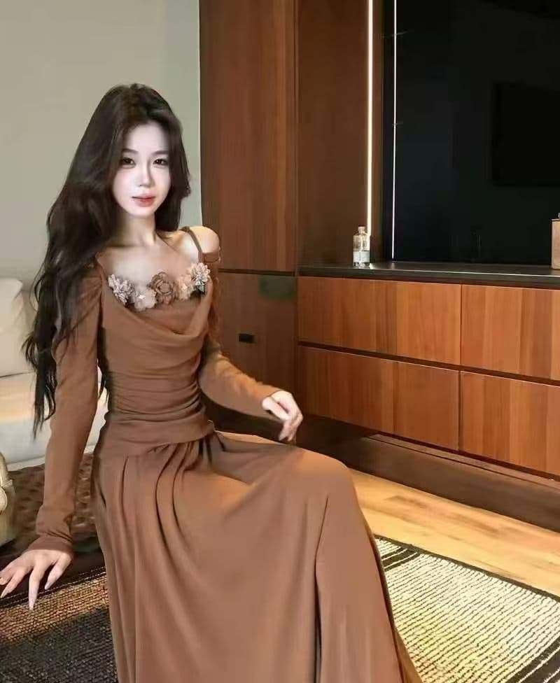 인터넷 유명인 새로운 2026 가을 패션 슬립 맨위 롱 스커트 세트 투피스 세트 이미지 2