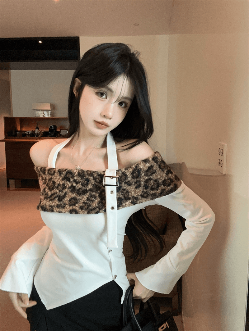실사 핫걸 바람 오프숄더 보트넥 패치워크 행침 목 스타일 불규칙 배색 레오파드 무늬 털이 있고 두꺼운 쇼트 스타일 티셔츠 상세 이미지 12