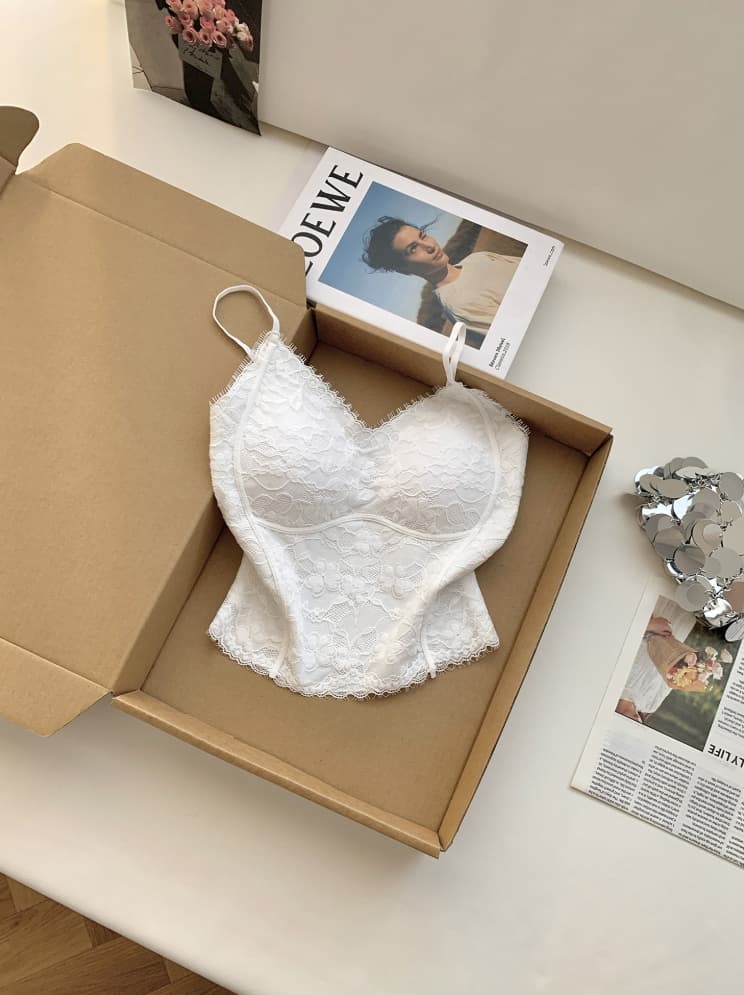 레이스 화이트 캐미솔 벨트 가슴 패드 무료 착용 브래지어 작은 가슴 디스플레이 대 없음 흔적 아름다움 뒤로 속옷 상세 이미지 5
